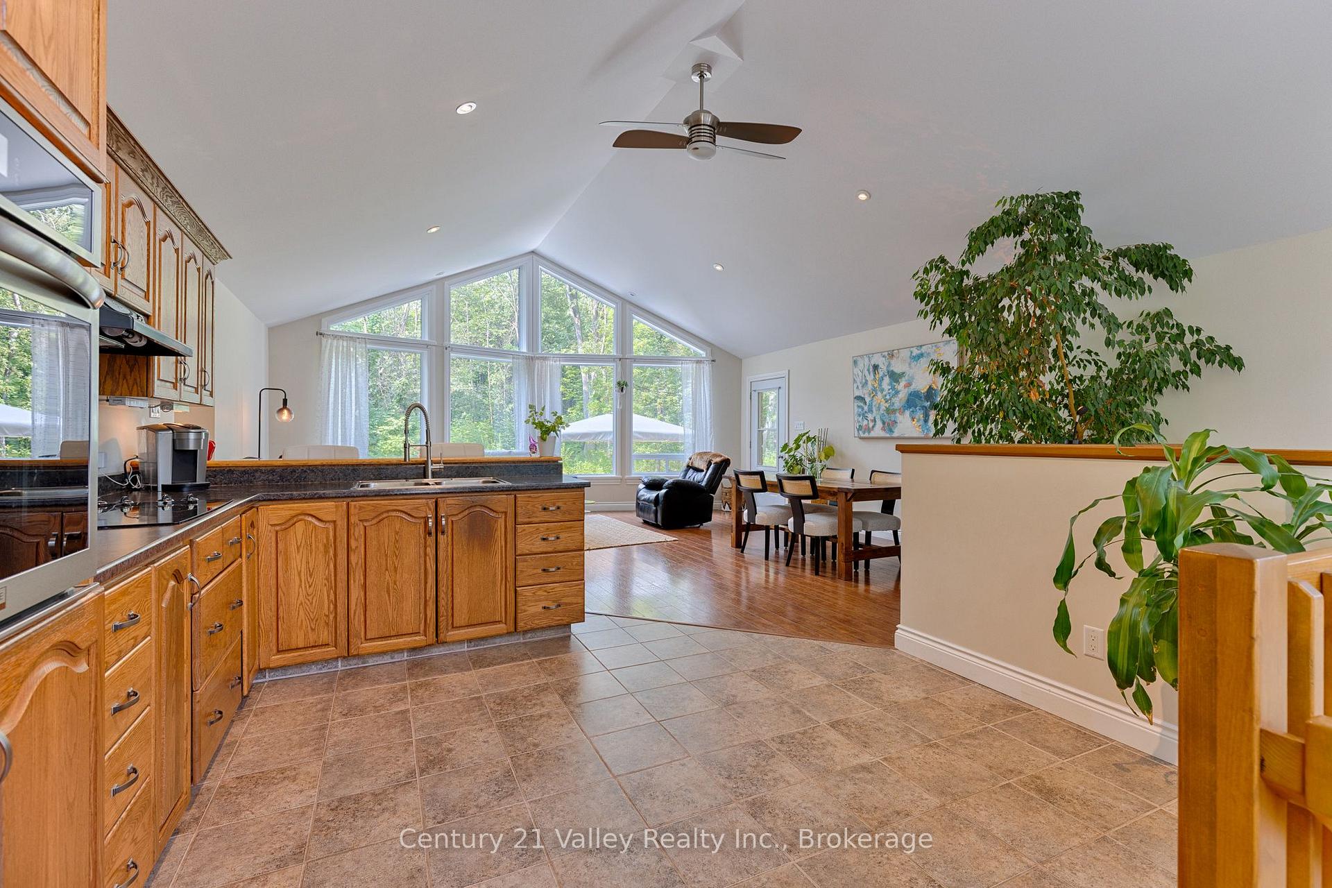 Photo 7 of 1514 Whitton Road, Horton, Horton Twp — HOMEH