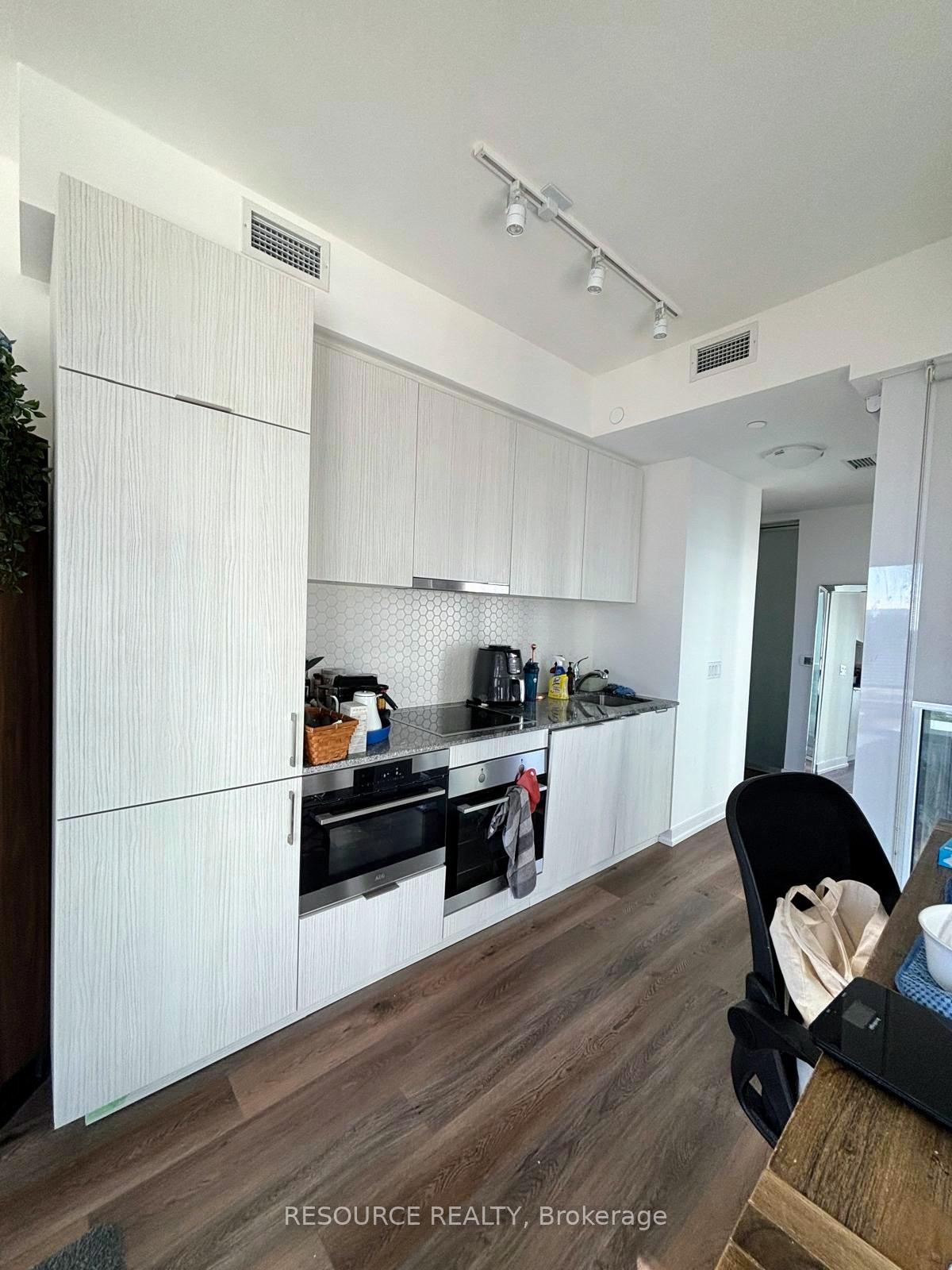 Photo 3 of Unit 1708, 158 Front Street, Toronto, Moss Park — HOMEH