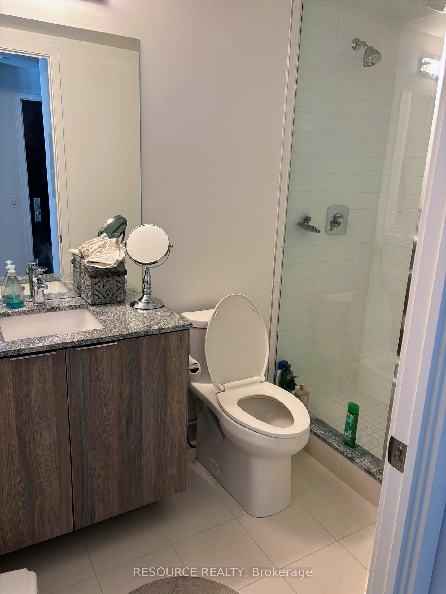 Photo 8 of Unit 1708, 158 Front Street, Toronto, Moss Park — HOMEH