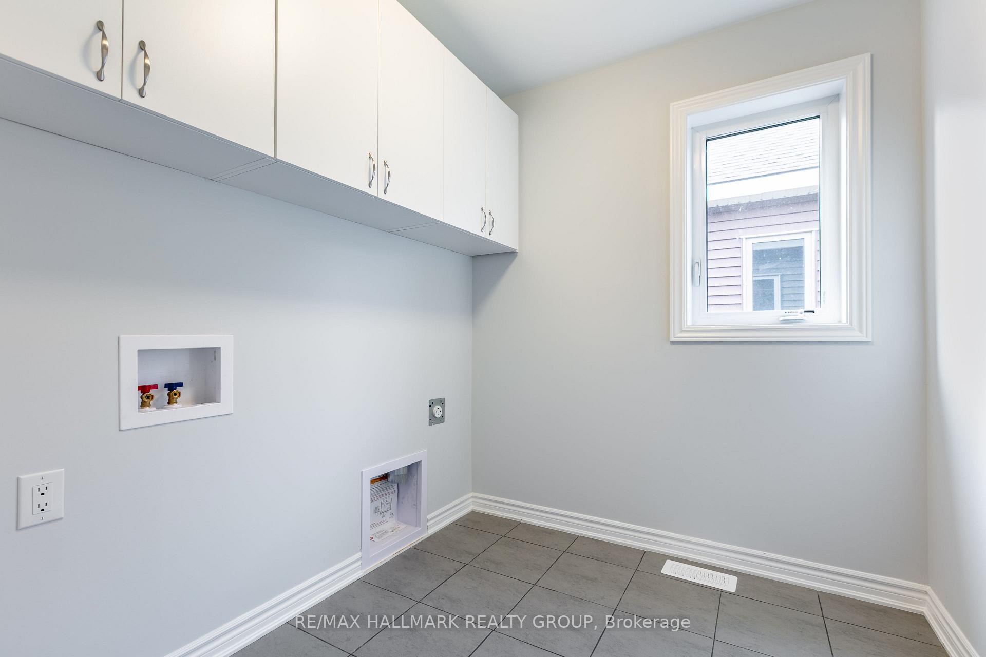 Photo 11 of 26 Pewee Place, Ottawa, Avalon West — HOMEH
