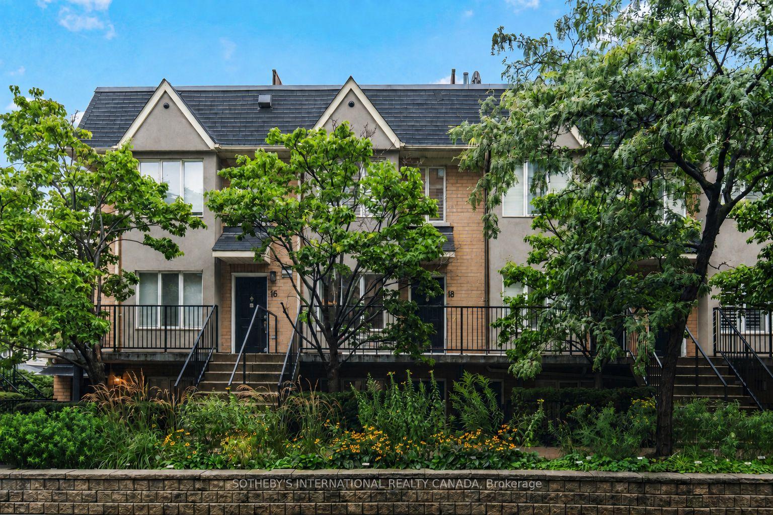 Front of Unit 18, 208 Niagara Street