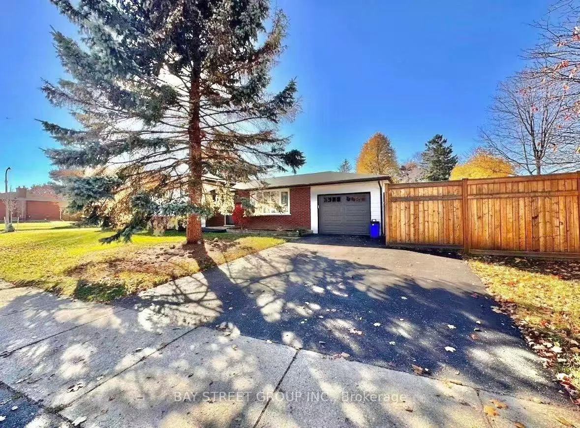 Photo 1 of 49 Howland Drive, Kitchener, Laurentian Hills — HOMEH