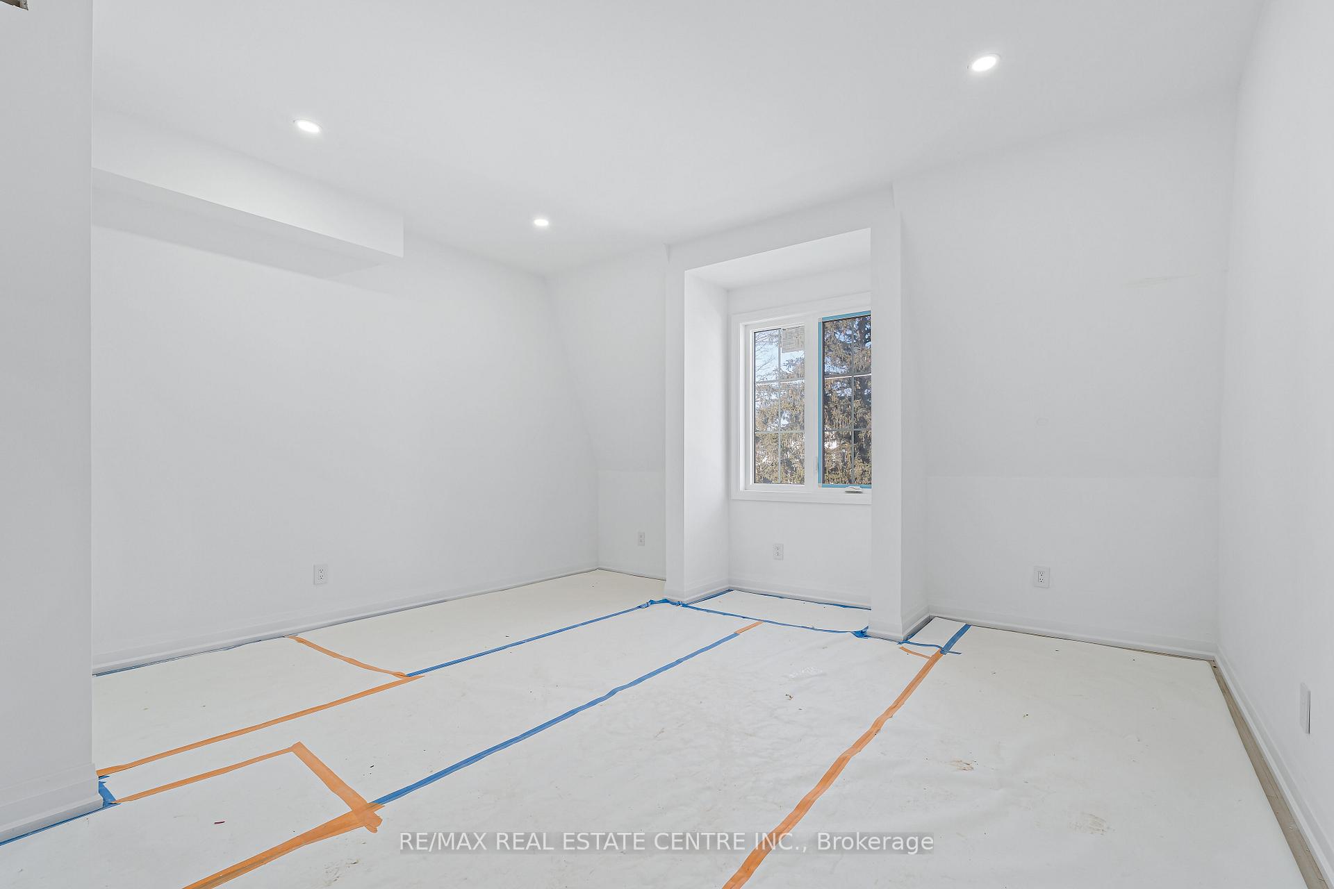 Photo 32 of 17 James Street, Halton Hills, Georgetown — HOMEH