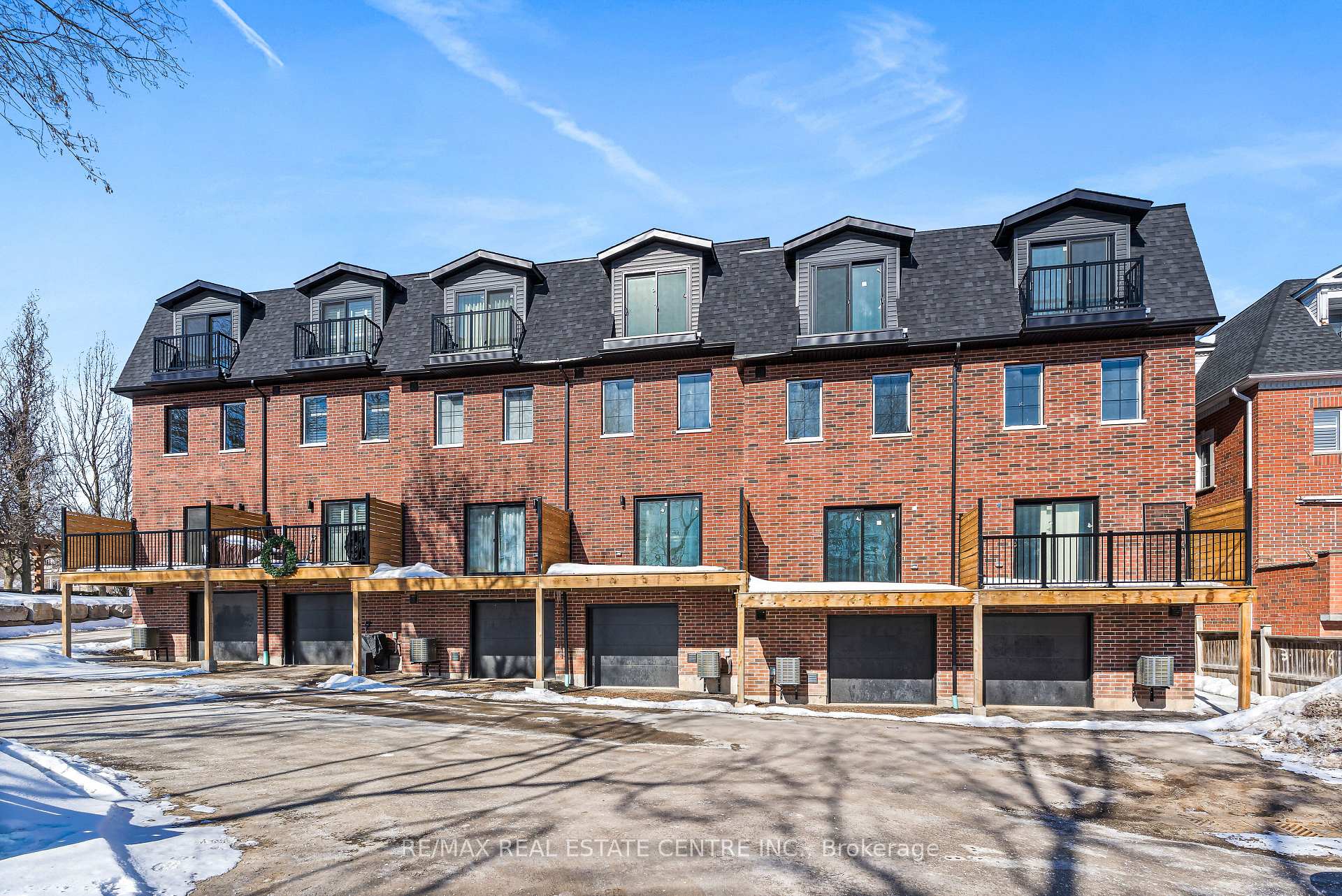 Photo 42 of 17 James Street, Halton Hills, Georgetown — HOMEH