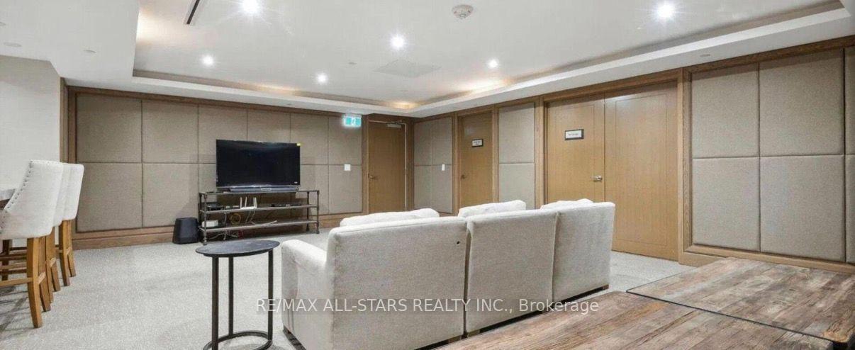 Photo 15 of Unit 409, 3091 Dufferin Street, North York, Yorkdale-Glen Park — HOMEH