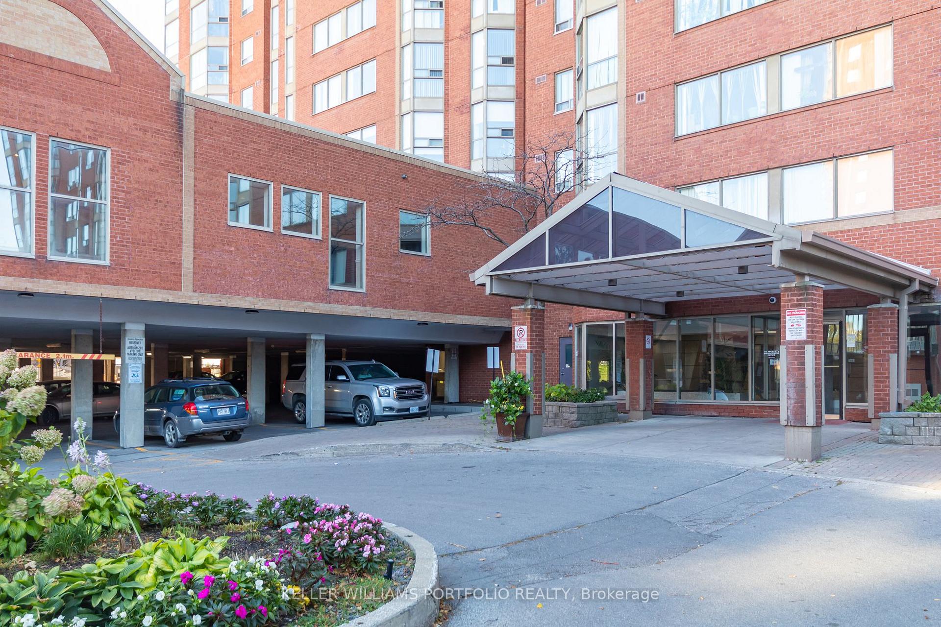 Photo 2 of Unit 810, 2460 Eglinton Avenue E, Scarborough, Eglinton East — HOMEH