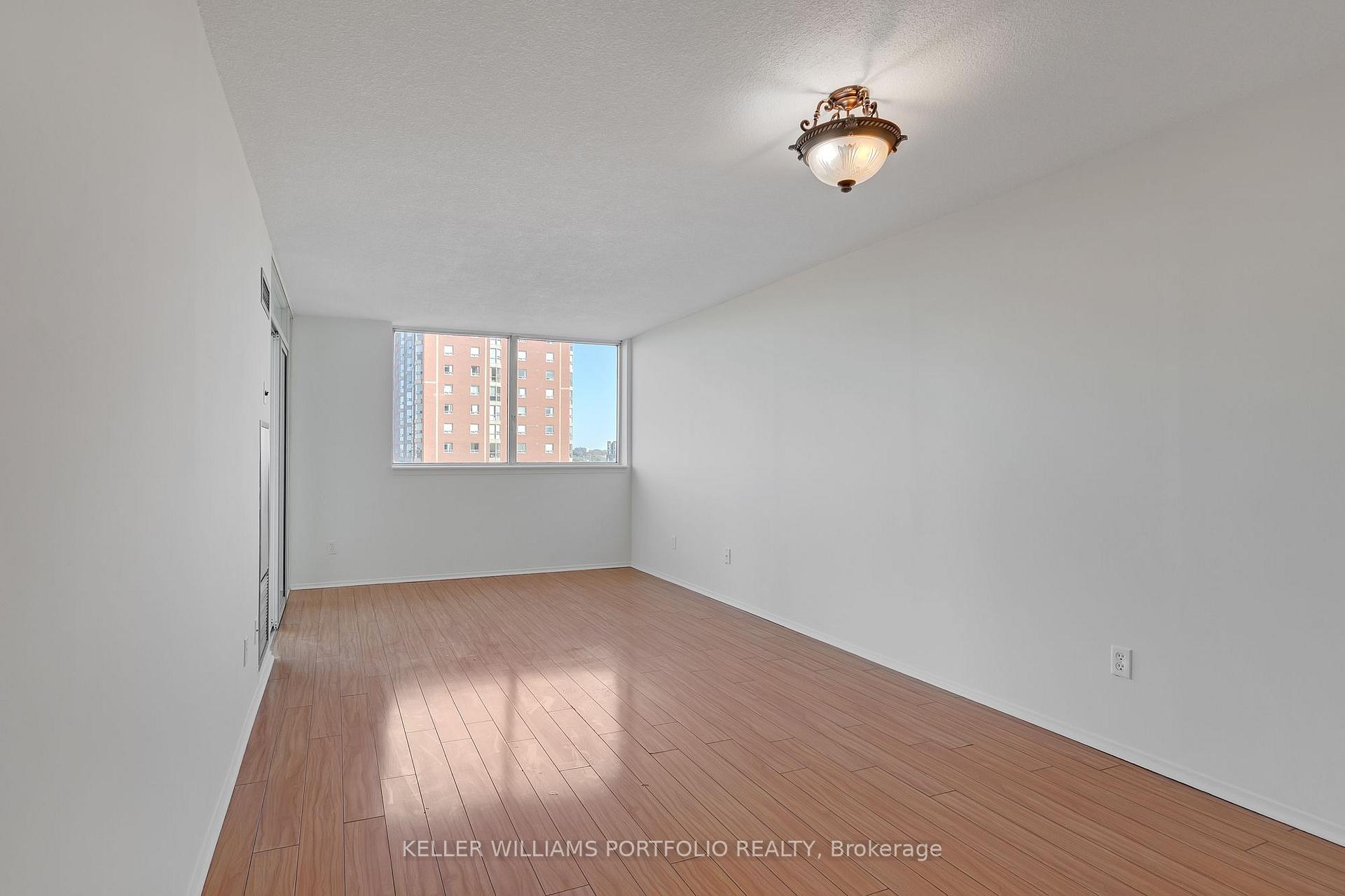 Photo 10 of Unit 810, 2460 Eglinton Avenue E, Scarborough, Eglinton East — HOMEH