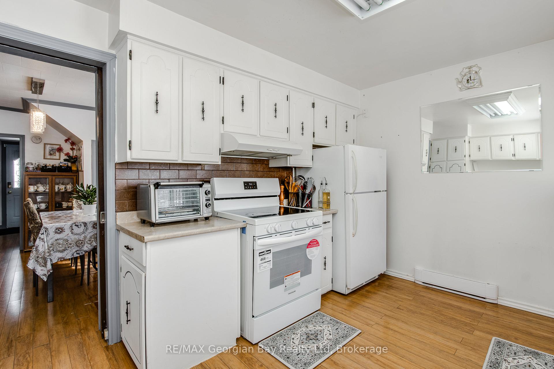 Photo 6 of 470 Manly Street, Midland — HOMEH