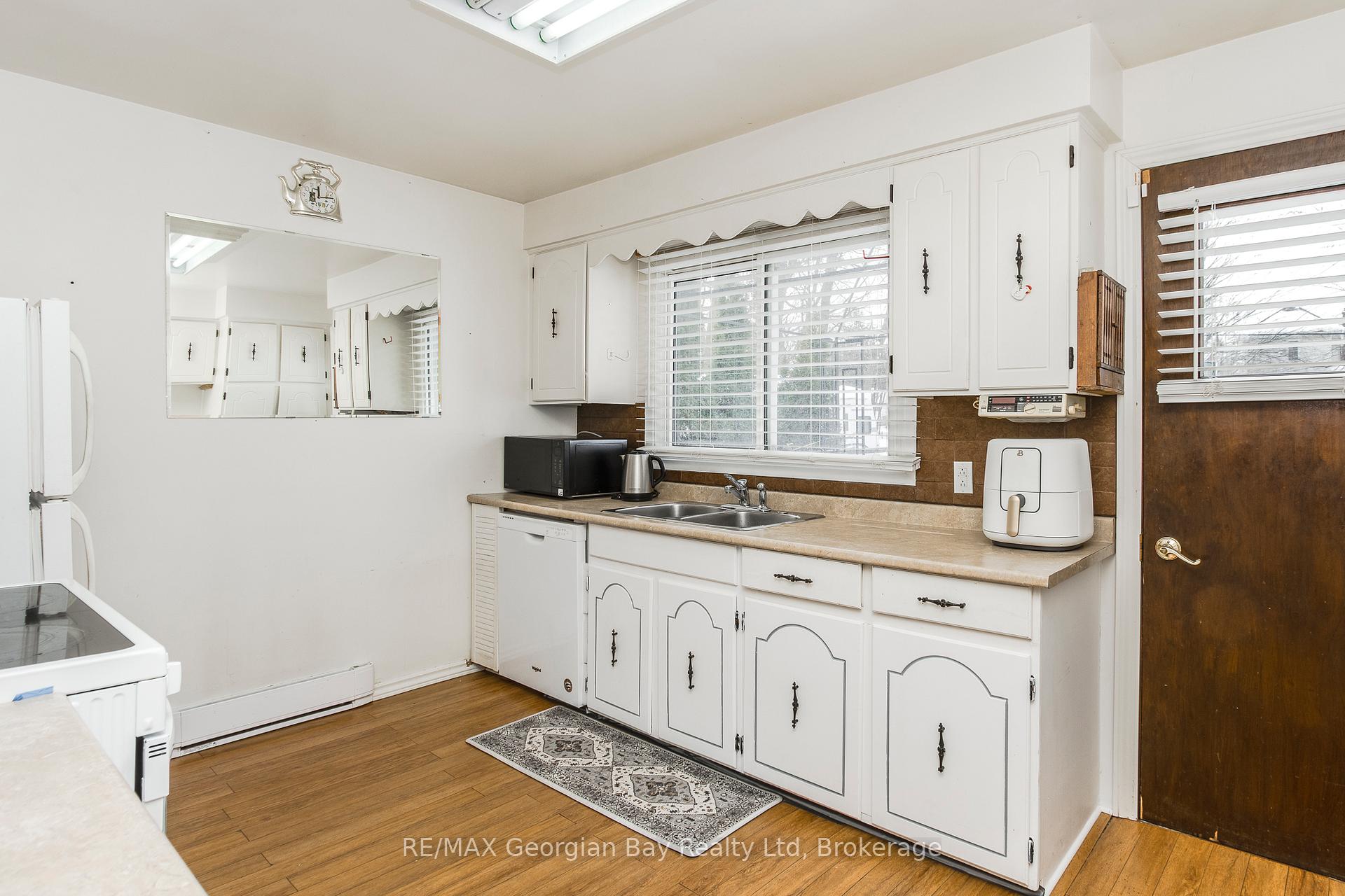 Photo 7 of 470 Manly Street, Midland — HOMEH
