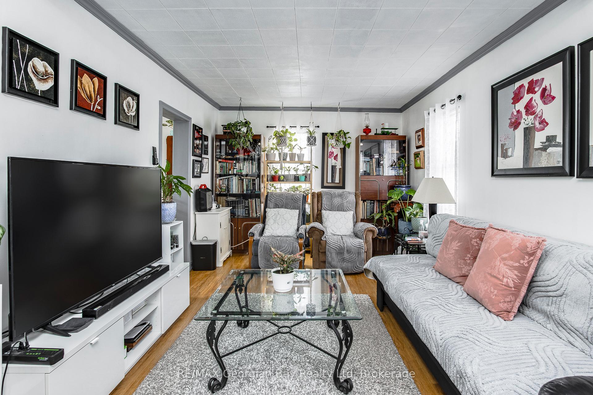 Photo 12 of 470 Manly Street, Midland — HOMEH