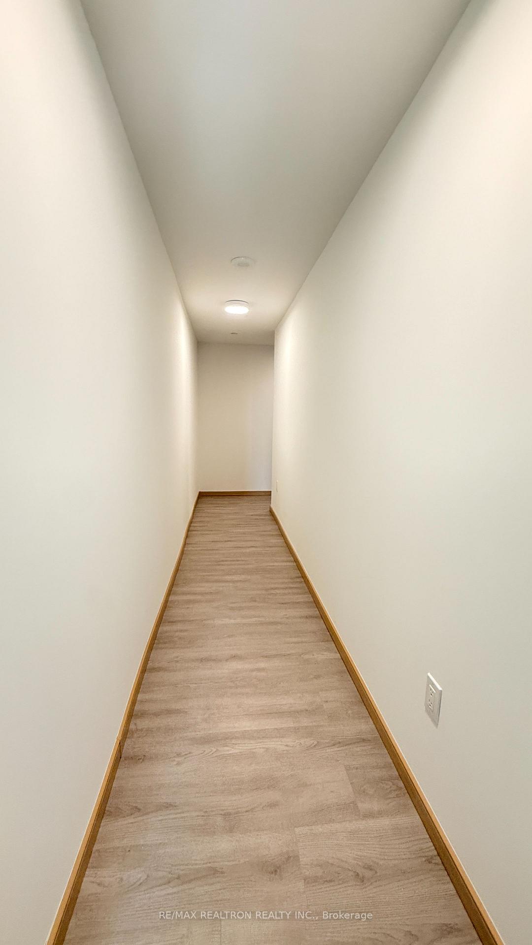 Photo 4 of Unit 503, 3421 Sheppard Avenue E, Scarborough, Tam O'Shanter-Sullivan — HOMEH