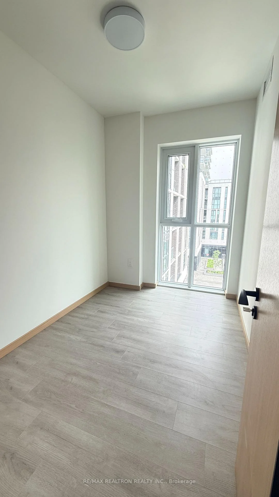 Photo 3 of Unit 503, 3421 Sheppard Avenue E, Scarborough, Tam O'Shanter-Sullivan — HOMEH
