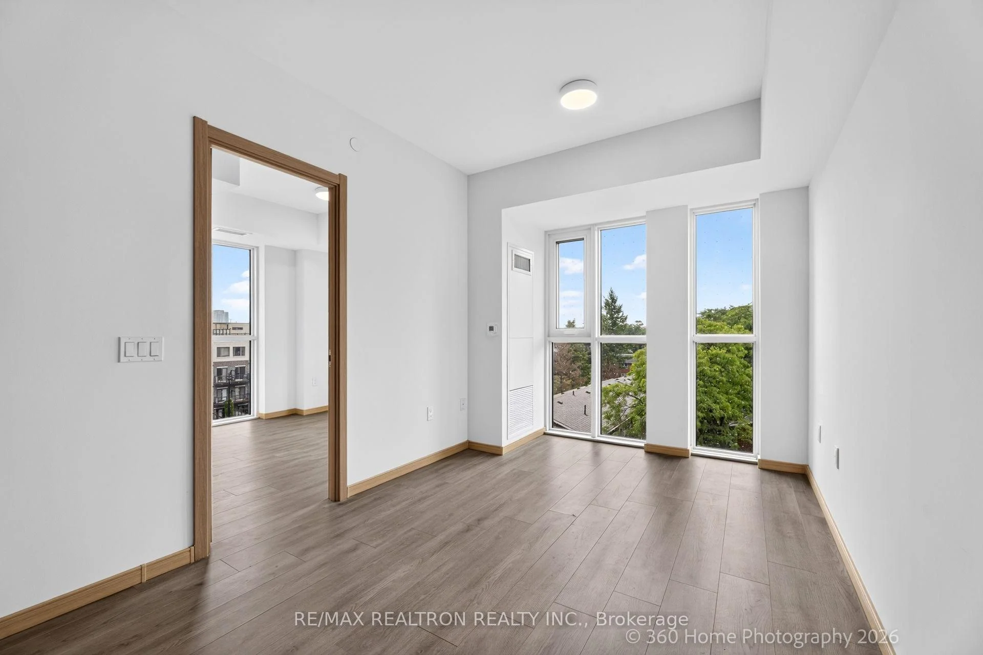 Photo 9 of Unit 503, 3421 Sheppard Avenue E, Scarborough, Tam O'Shanter-Sullivan — HOMEH