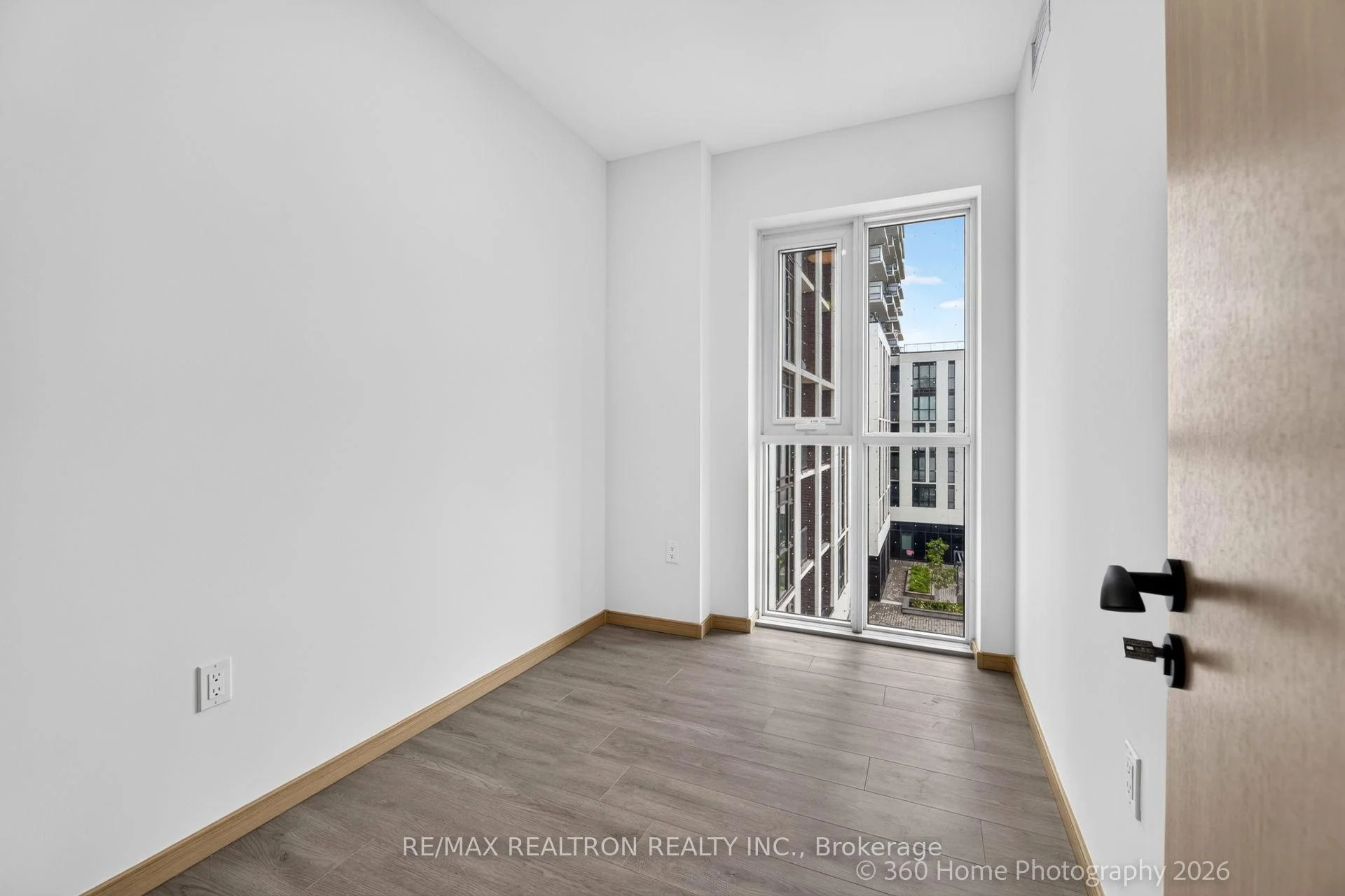 Photo 11 of Unit 503, 3421 Sheppard Avenue E, Scarborough, Tam O'Shanter-Sullivan — HOMEH