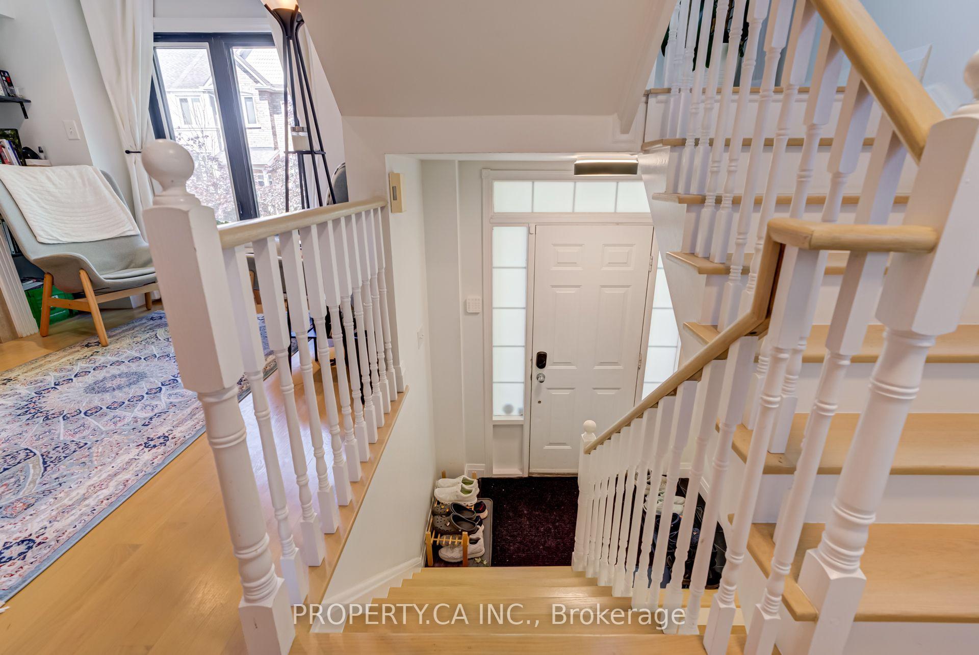 Photo 4 of Unit 1, 8 Skeens Lane, Etobicoke, Long Branch — HOMEH