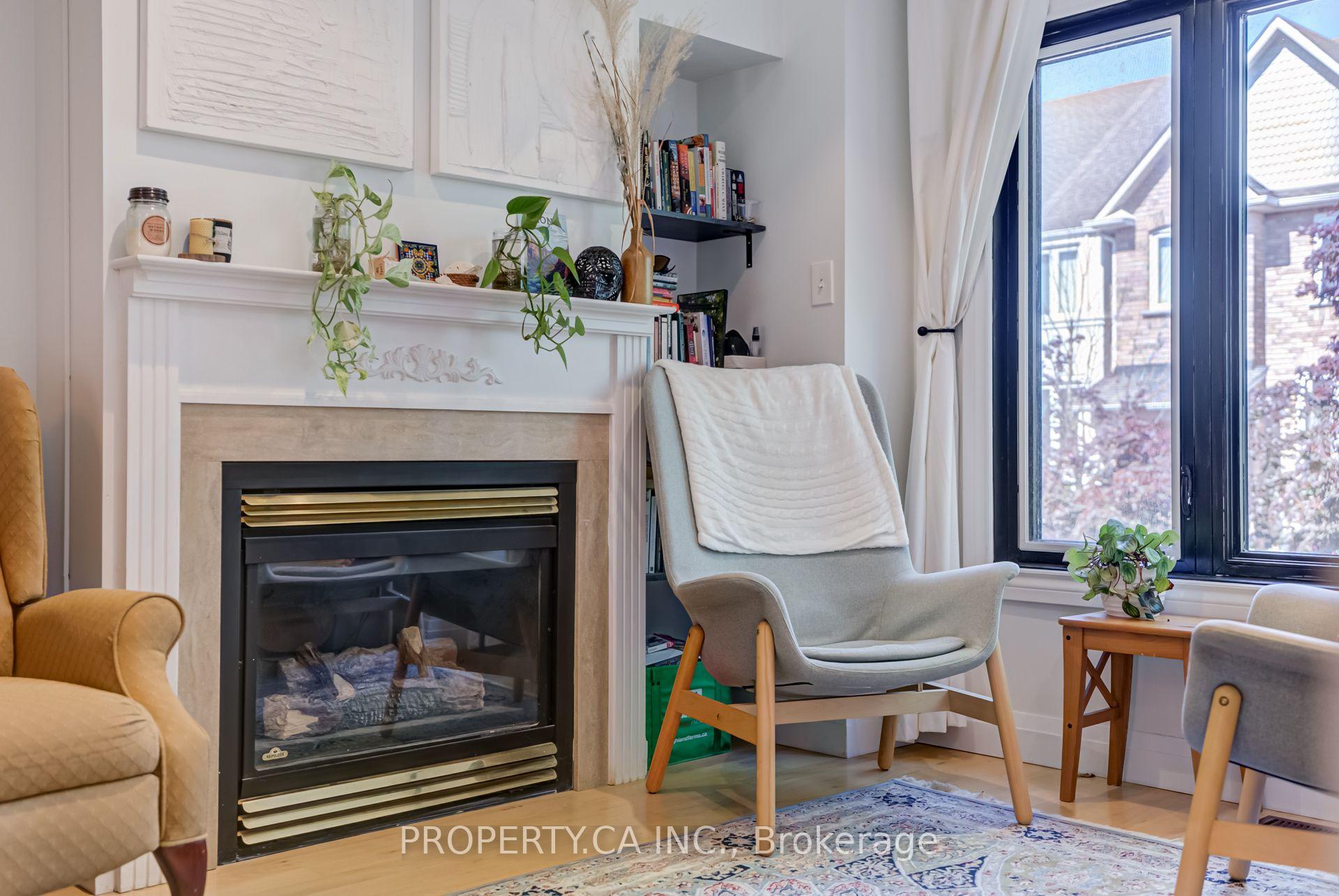 Photo 10 of Unit 1, 8 Skeens Lane, Etobicoke, Long Branch — HOMEH