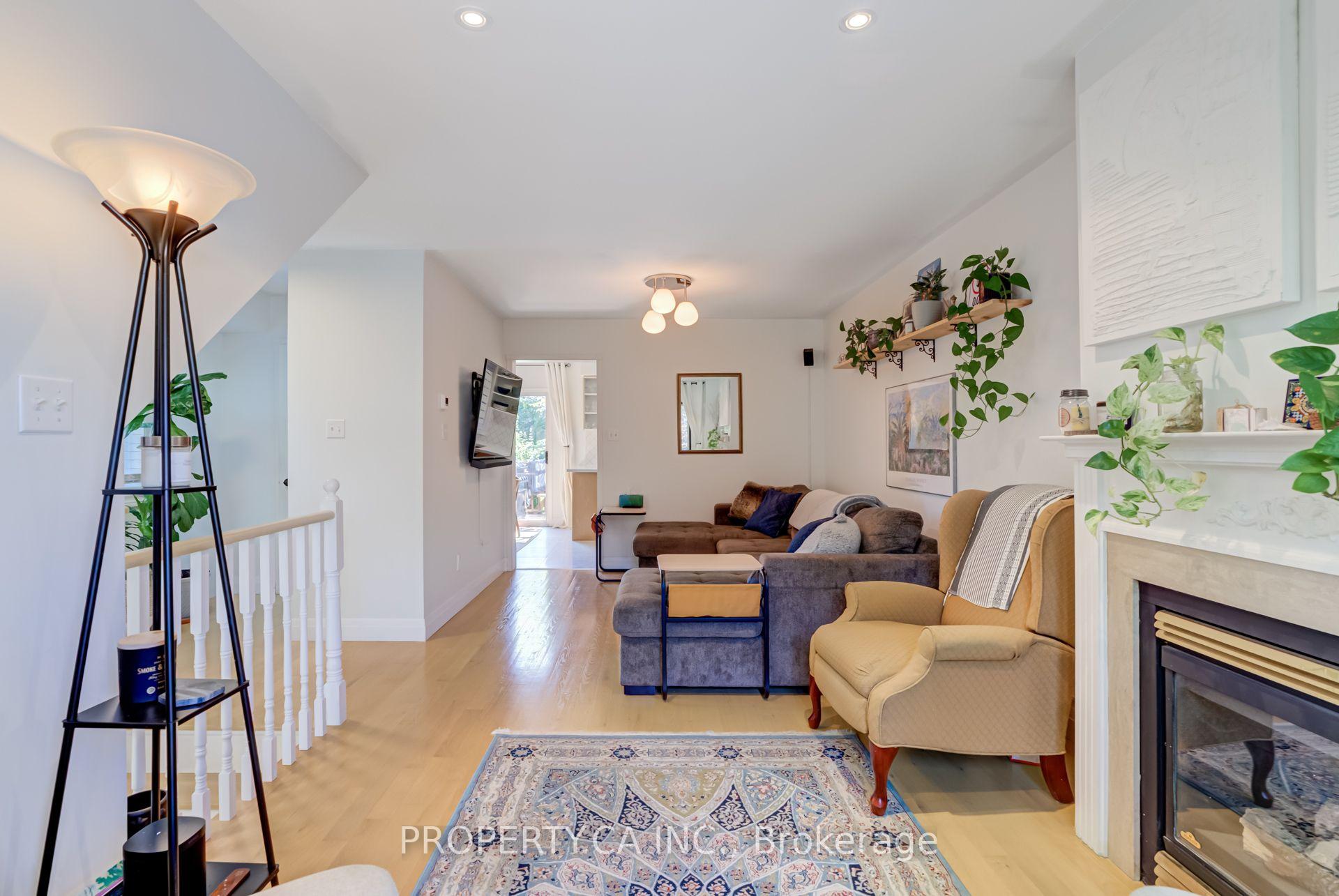 Photo 11 of Unit 1, 8 Skeens Lane, Etobicoke, Long Branch — HOMEH
