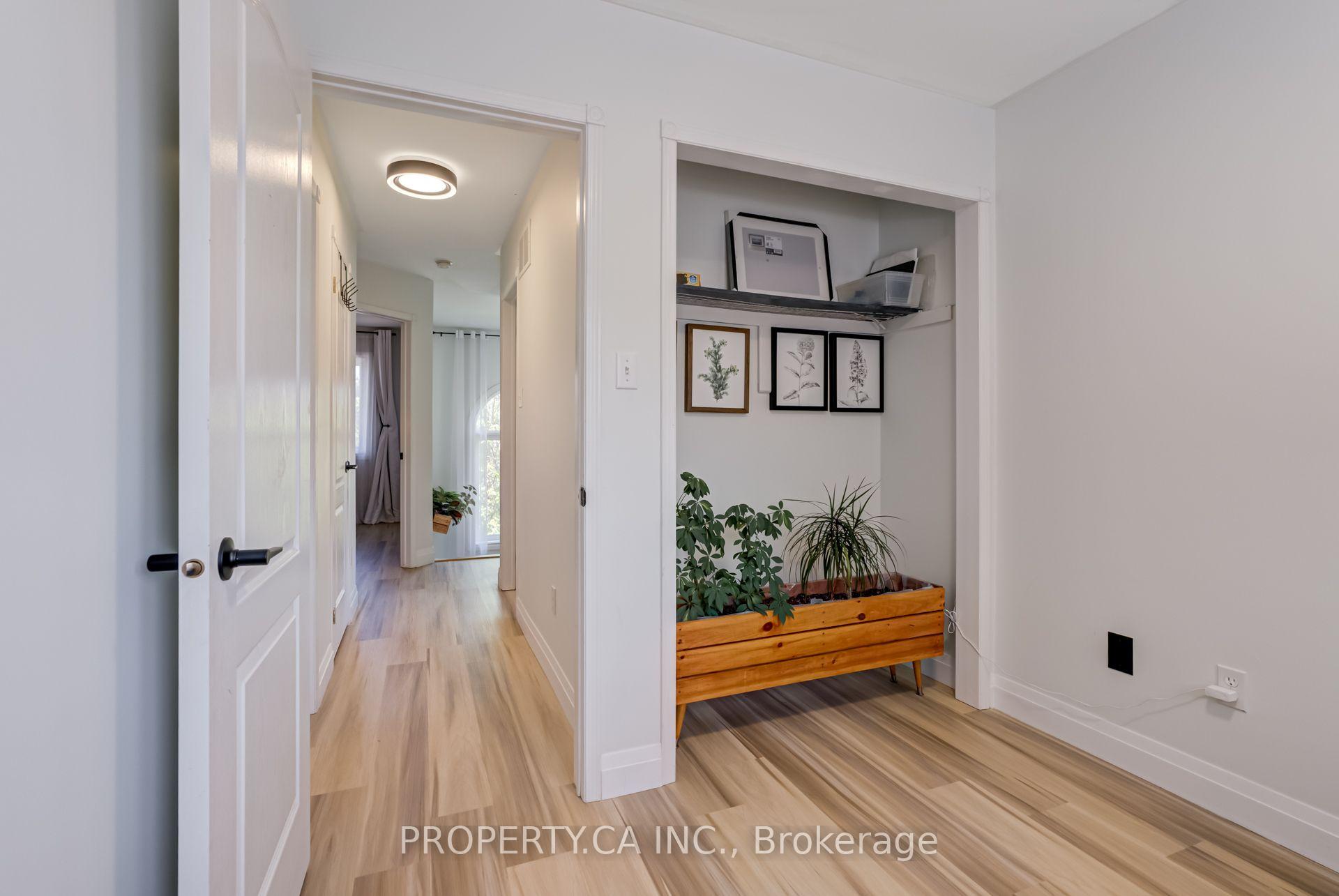 Photo 32 of Unit 1, 8 Skeens Lane, Etobicoke, Long Branch — HOMEH