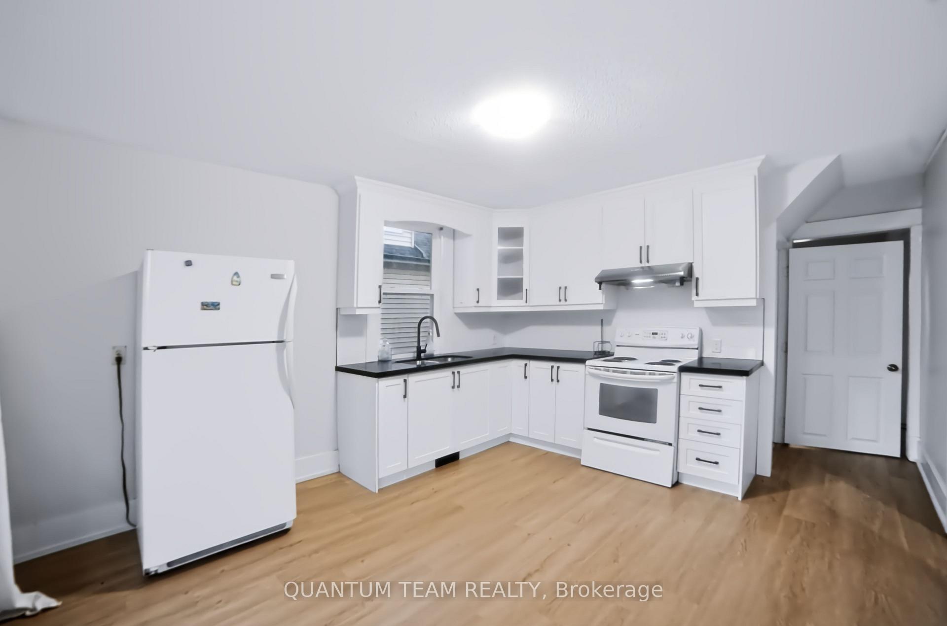 Photo 13 of 18 Ormonde Avenue, St. Catharines, Facer — HOMEH