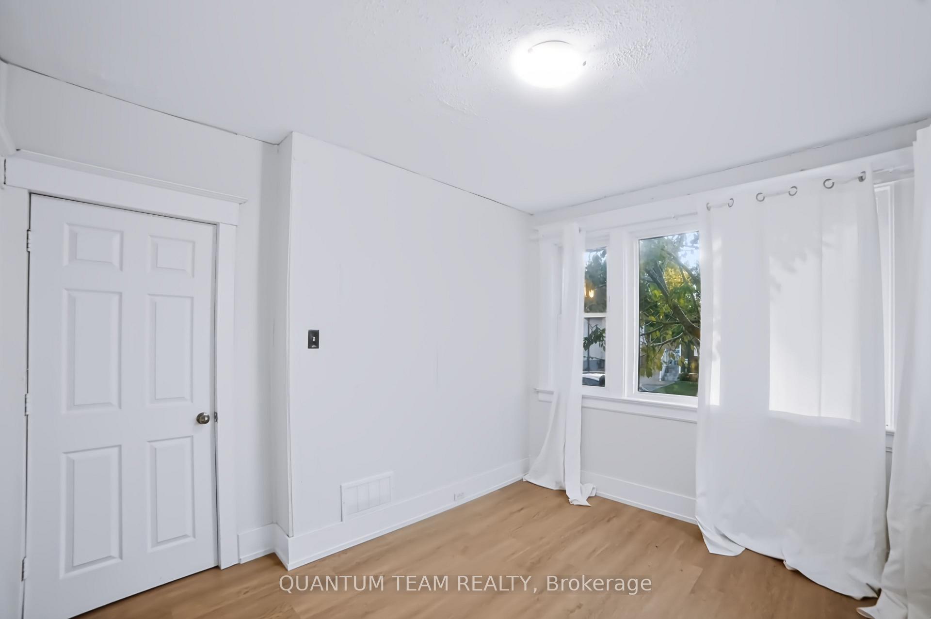 Photo 15 of 18 Ormonde Avenue, St. Catharines, Facer — HOMEH
