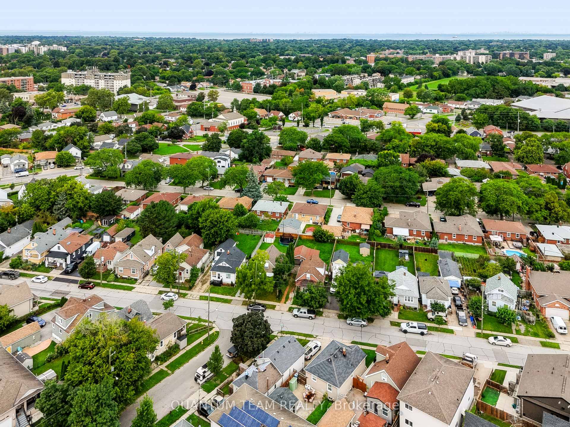 Photo 9 of 18 Ormonde Avenue, St. Catharines, Facer — HOMEH
