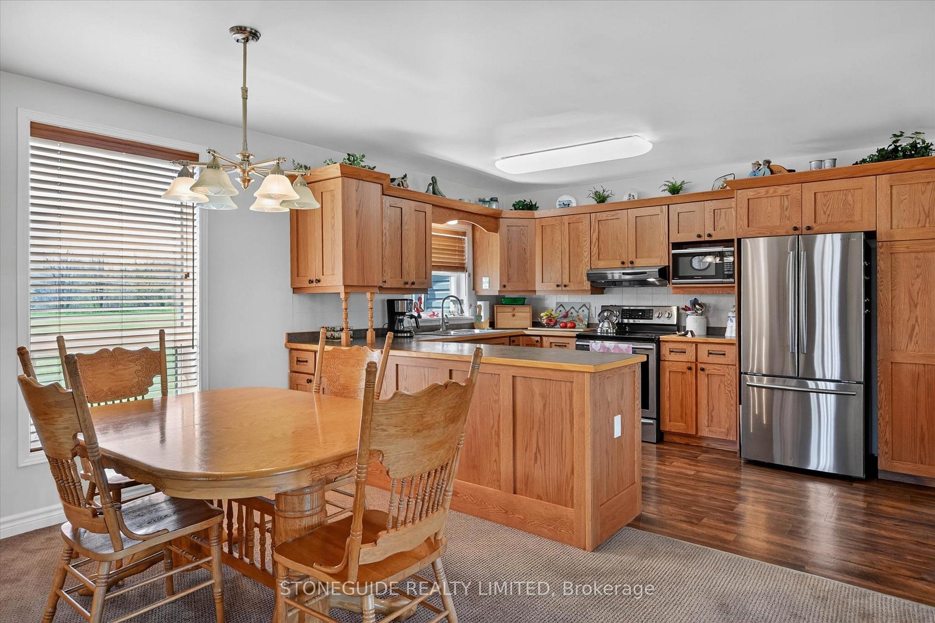 Photo 11 of 2136 Sixteenth Line, Selwyn — HOMEH