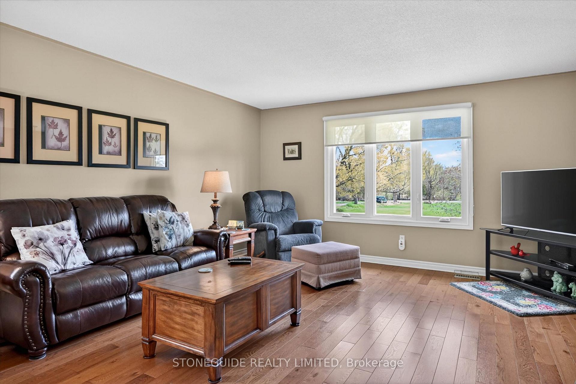 Photo 13 of 2136 Sixteenth Line, Selwyn — HOMEH
