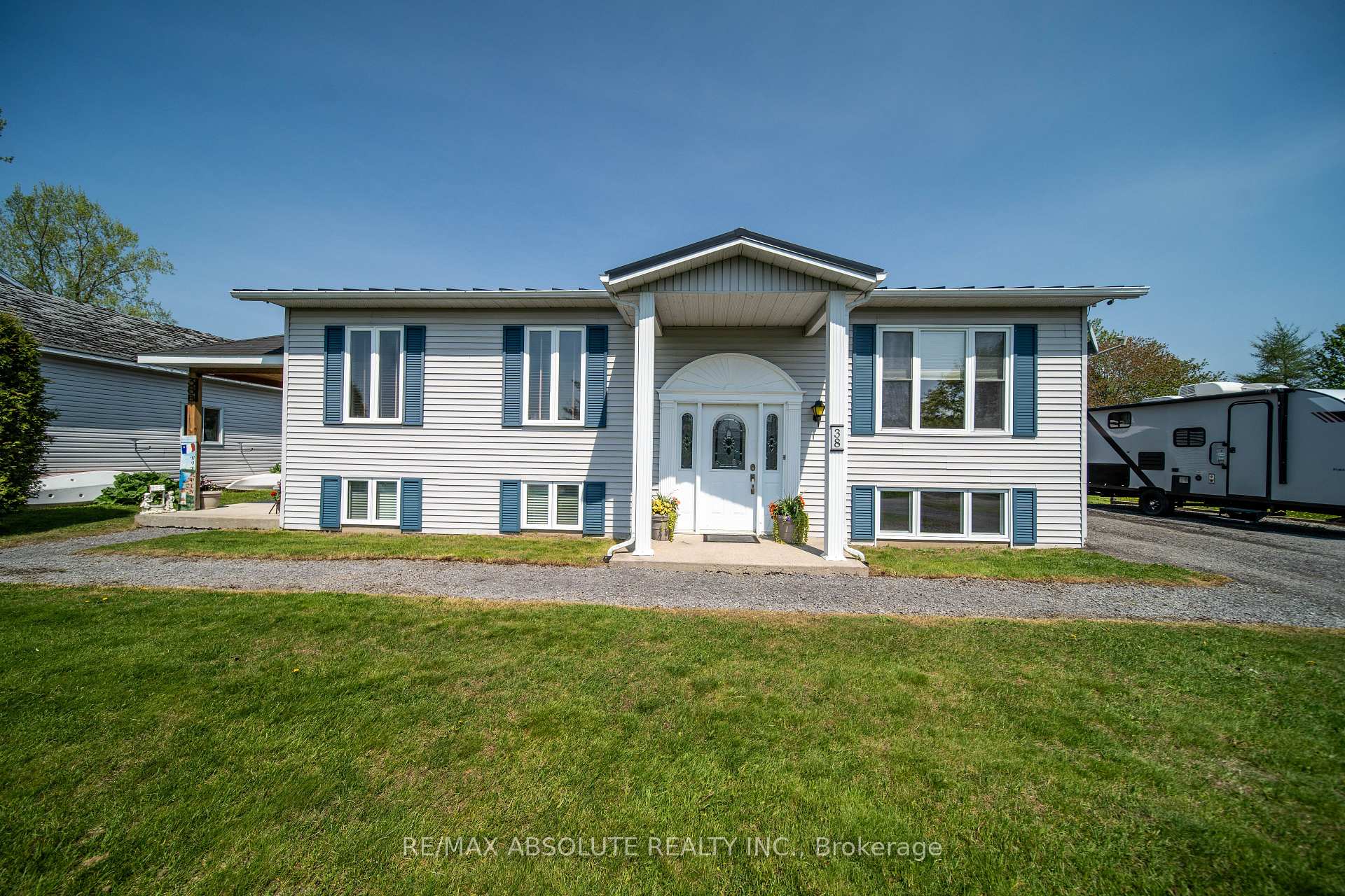 Photo of 38 Duchesse Crescent