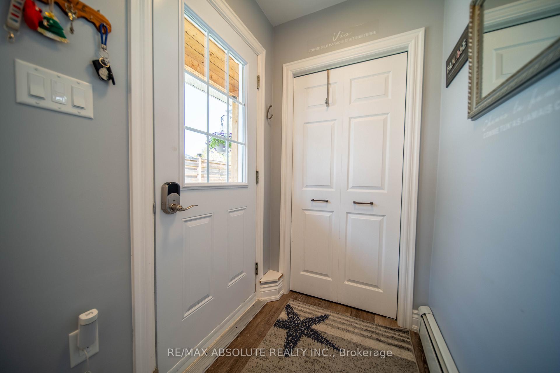 Photo 26 of 38 Duchesse Crescent, Russell, Russell Twp — HOMEH