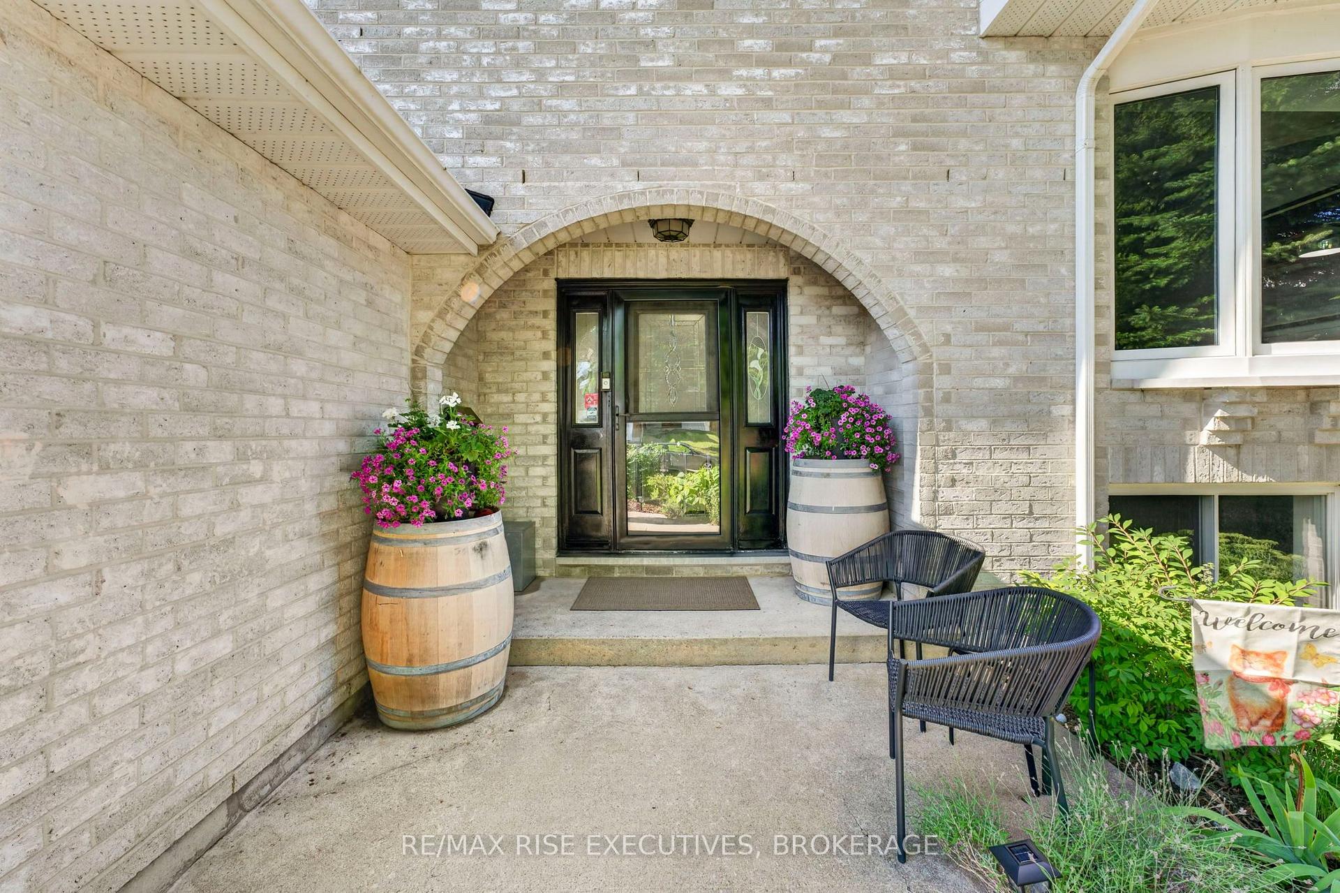 Photo 3 of 611 Rivermeade Avenue, Kingston, East Gardiners Rd — HOMEH