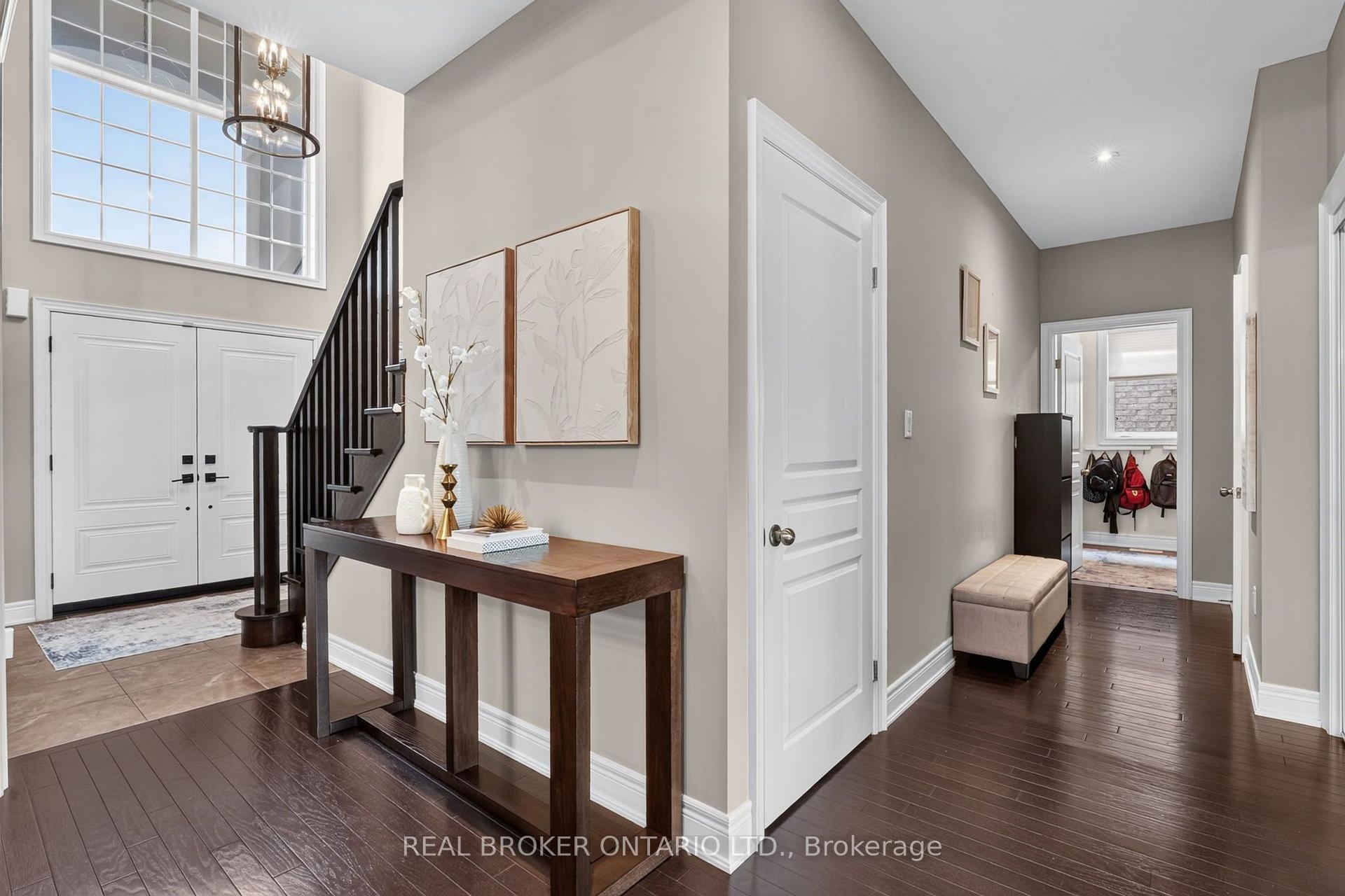 Photo 12 of 483 Valridge Drive, Hamilton, Ancaster — HOMEH