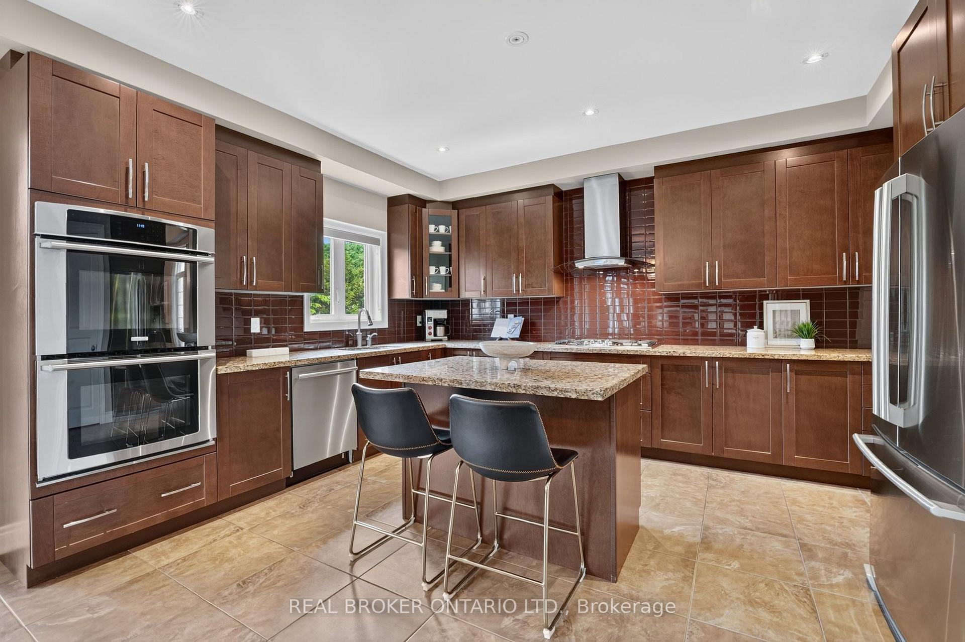 Photo 16 of 483 Valridge Drive, Hamilton, Ancaster — HOMEH
