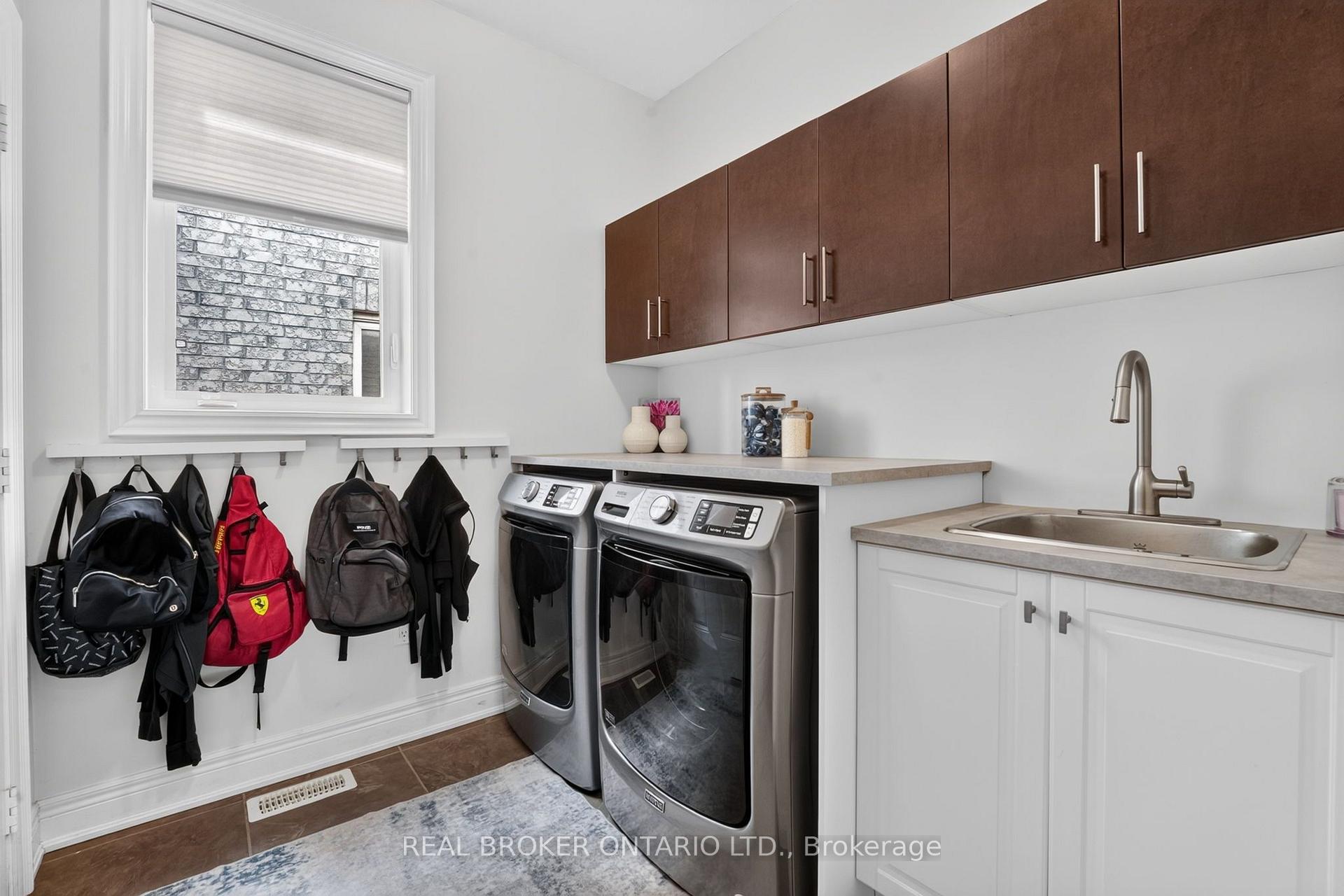 Photo 24 of 483 Valridge Drive, Hamilton, Ancaster — HOMEH