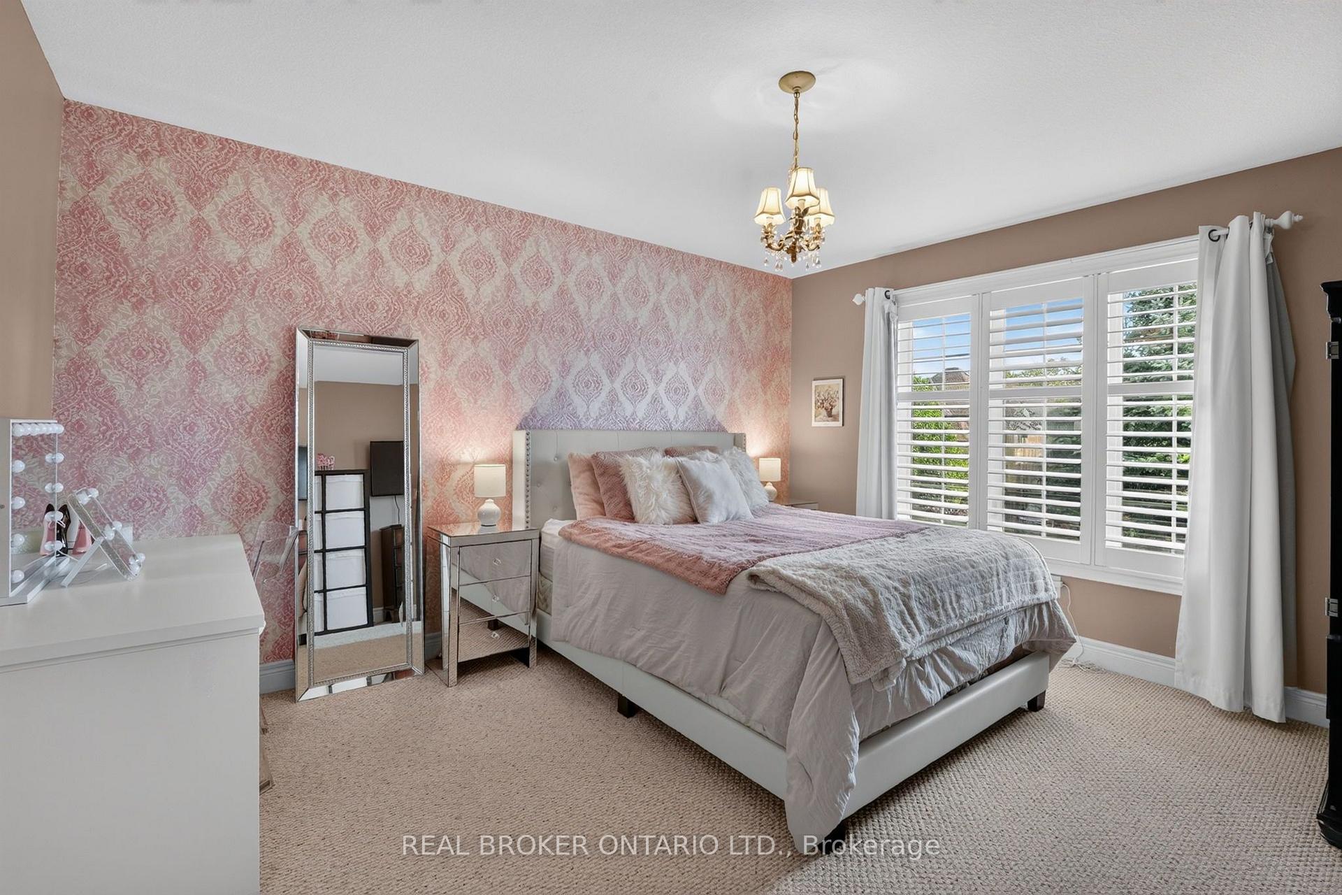Photo 30 of 483 Valridge Drive, Hamilton, Ancaster — HOMEH