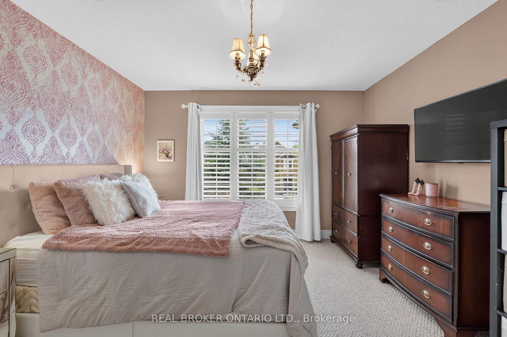 Photo 31 of 483 Valridge Drive, Hamilton, Ancaster — HOMEH
