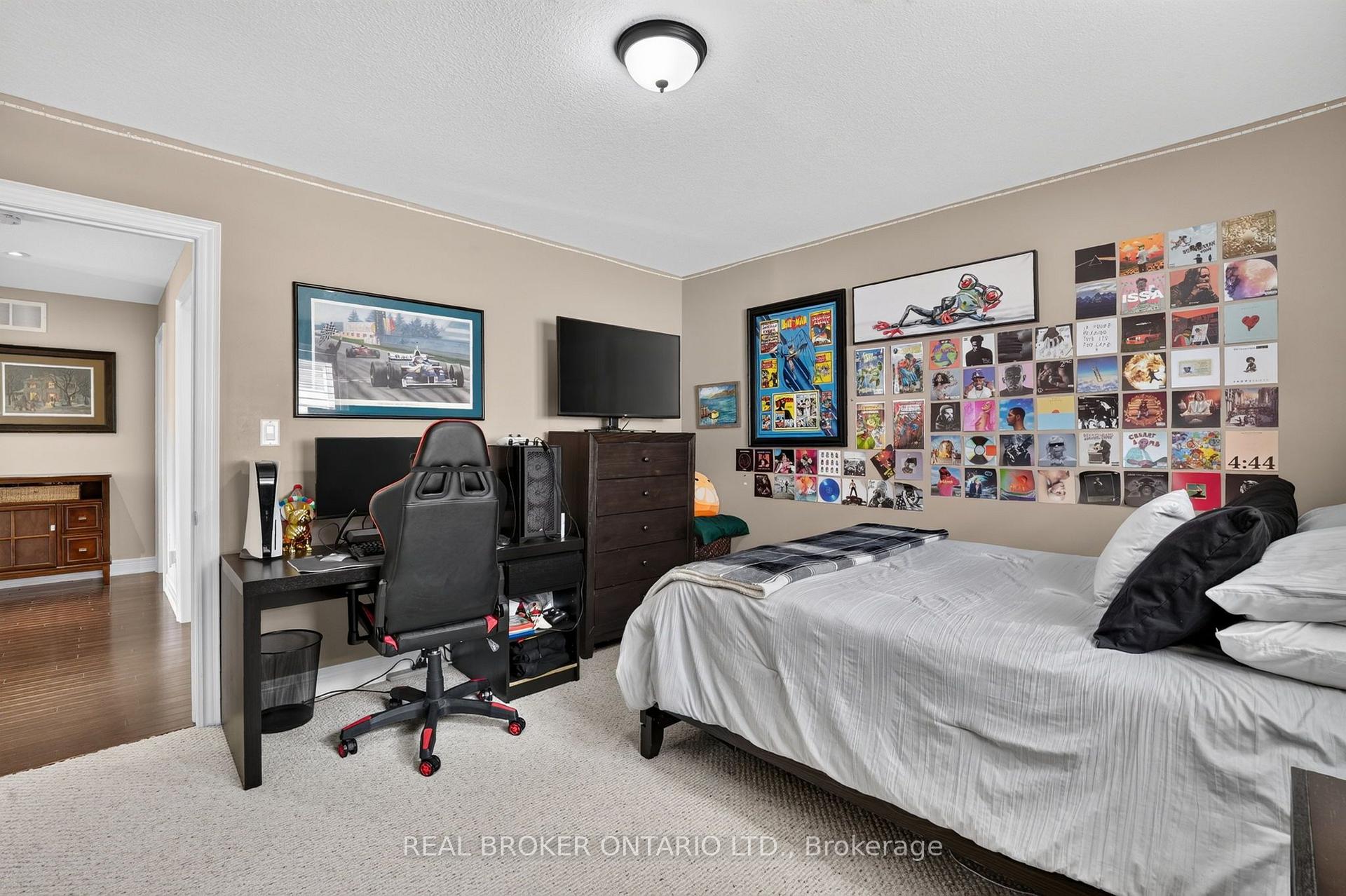 Photo 33 of 483 Valridge Drive, Hamilton, Ancaster — HOMEH