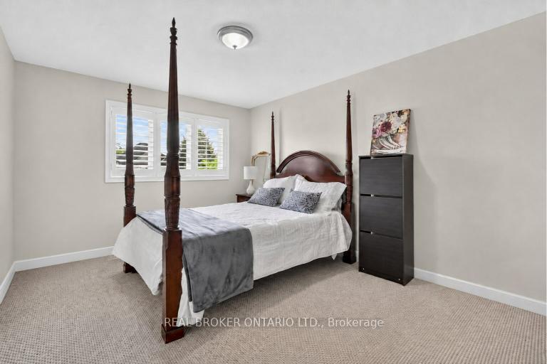 Photo 34 of 483 Valridge Drive, Hamilton, Ancaster — HOMEH