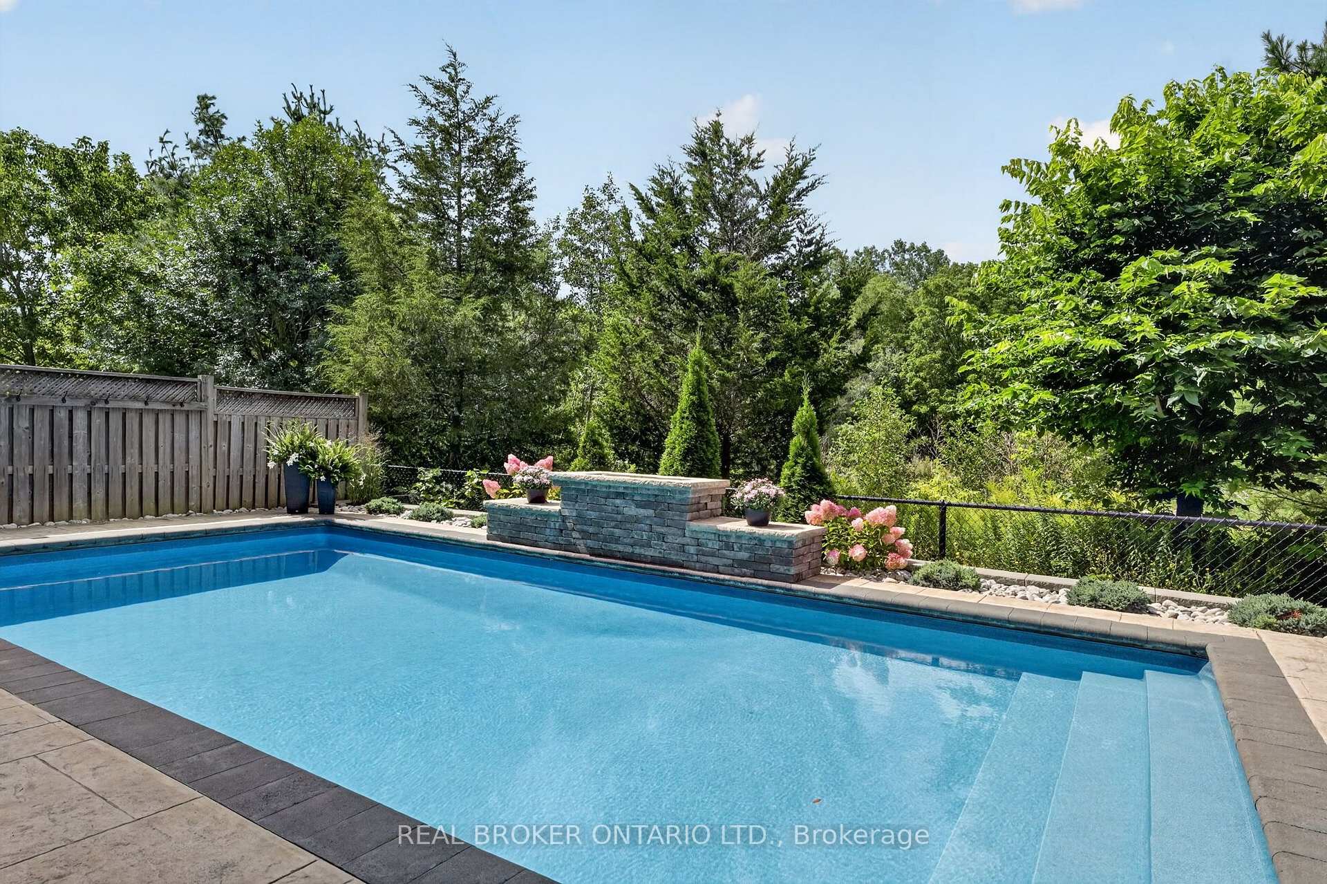 Photo 46 of 483 Valridge Drive, Hamilton, Ancaster — HOMEH