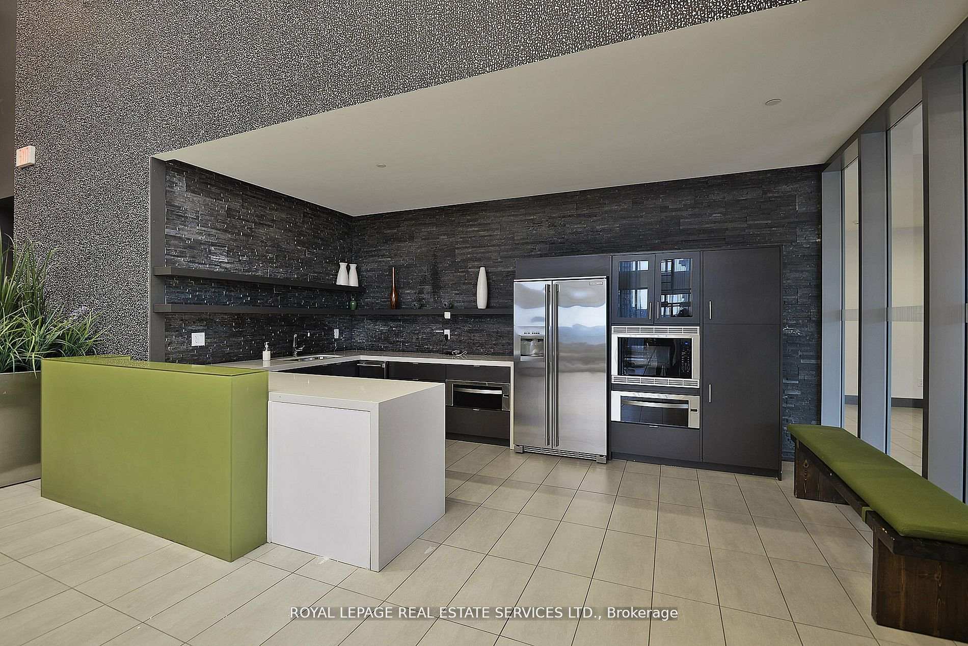 Photo 33 of Unit 602, 360 Square One Drive, Mississauga, City Centre — HOMEH