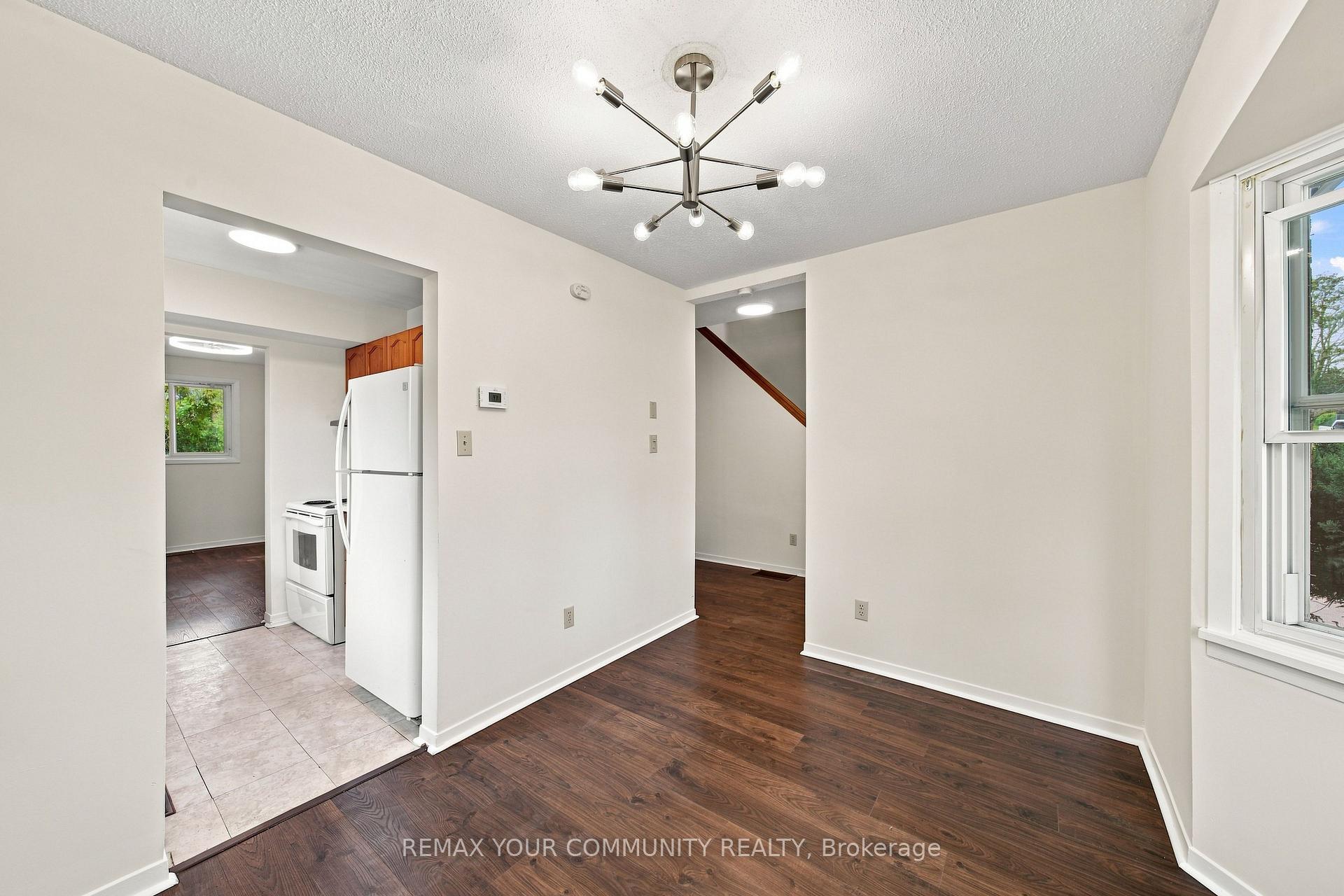 Photo 7 of 233 Little Avenue, Barrie, Allandale Heights — HOMEH