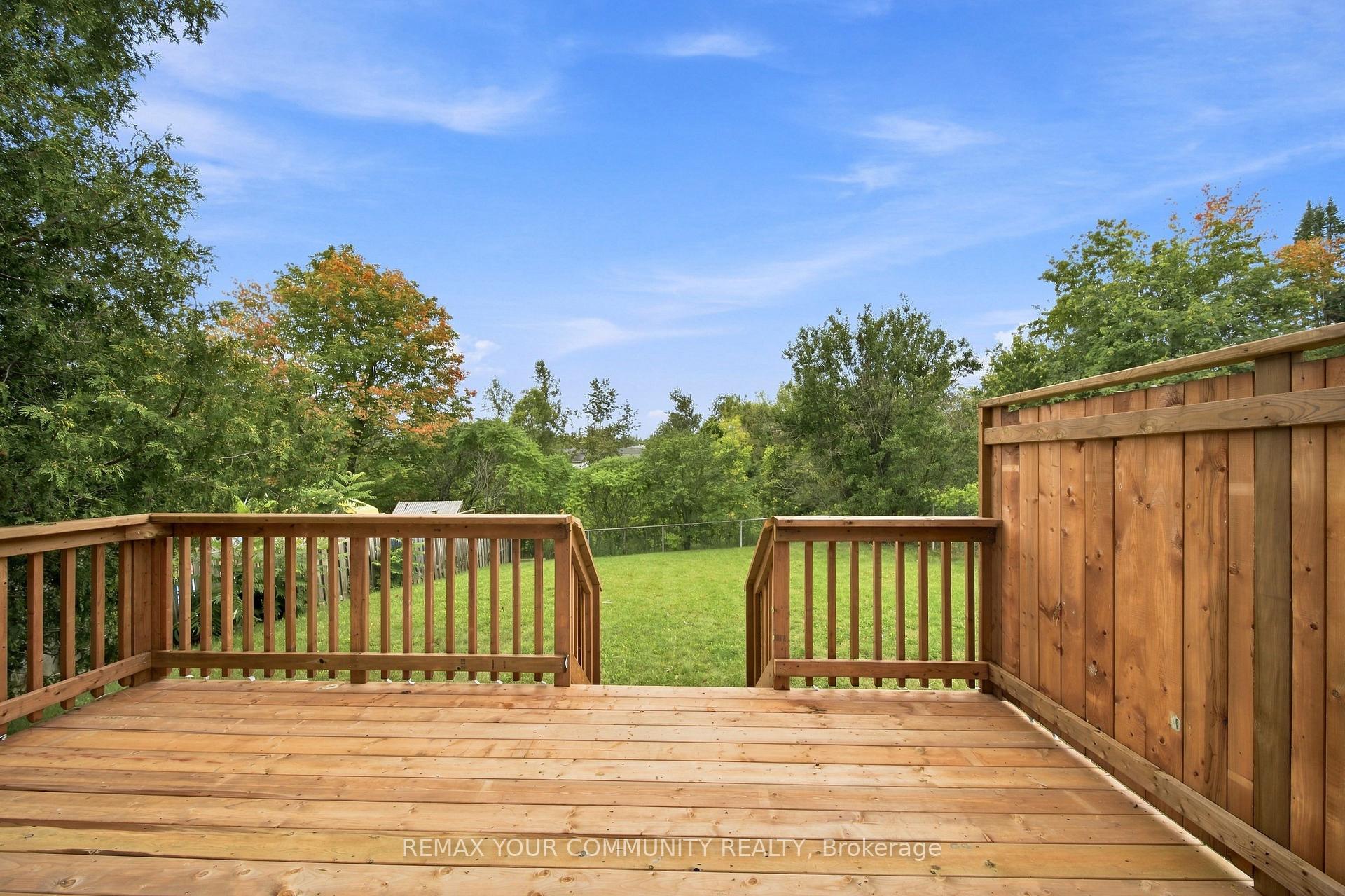 Photo 23 of 233 Little Avenue, Barrie, Allandale Heights — HOMEH