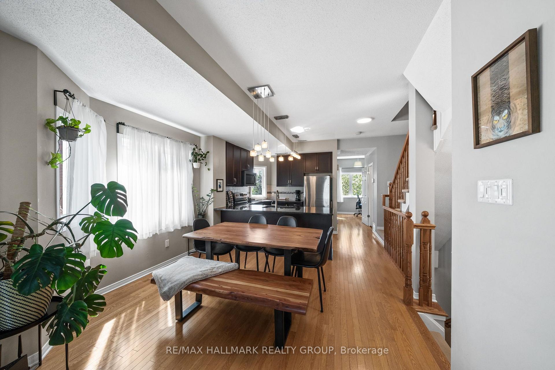 Photo 3 of Unit 343, 49 Jardin Private, Ottawa, Manor Park — HOMEH