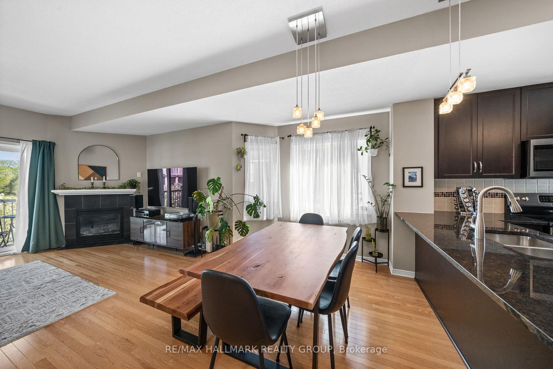 Photo 6 of Unit 343, 49 Jardin Private, Ottawa, Manor Park — HOMEH