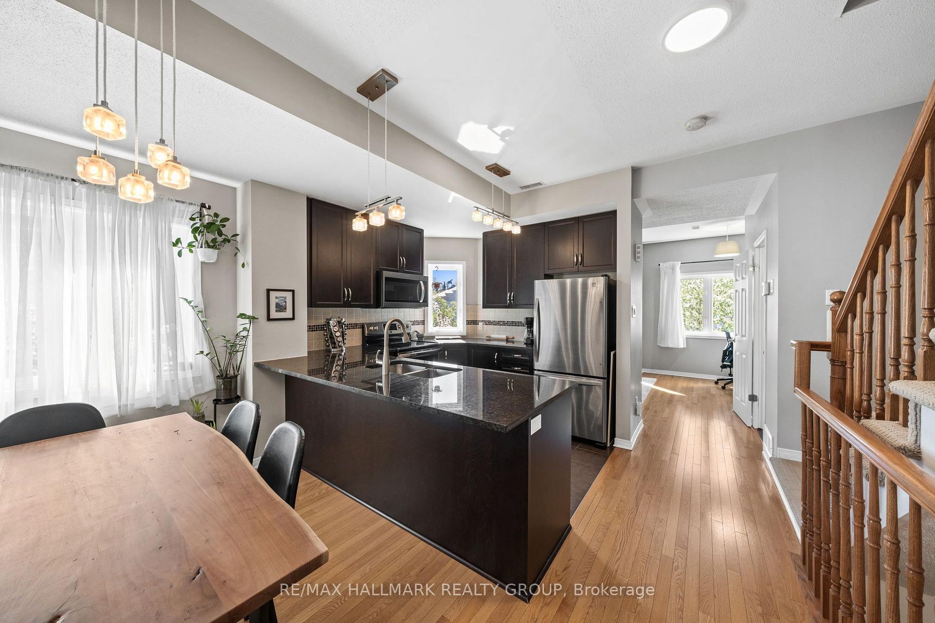 Photo 7 of Unit 343, 49 Jardin Private, Ottawa, Manor Park — HOMEH