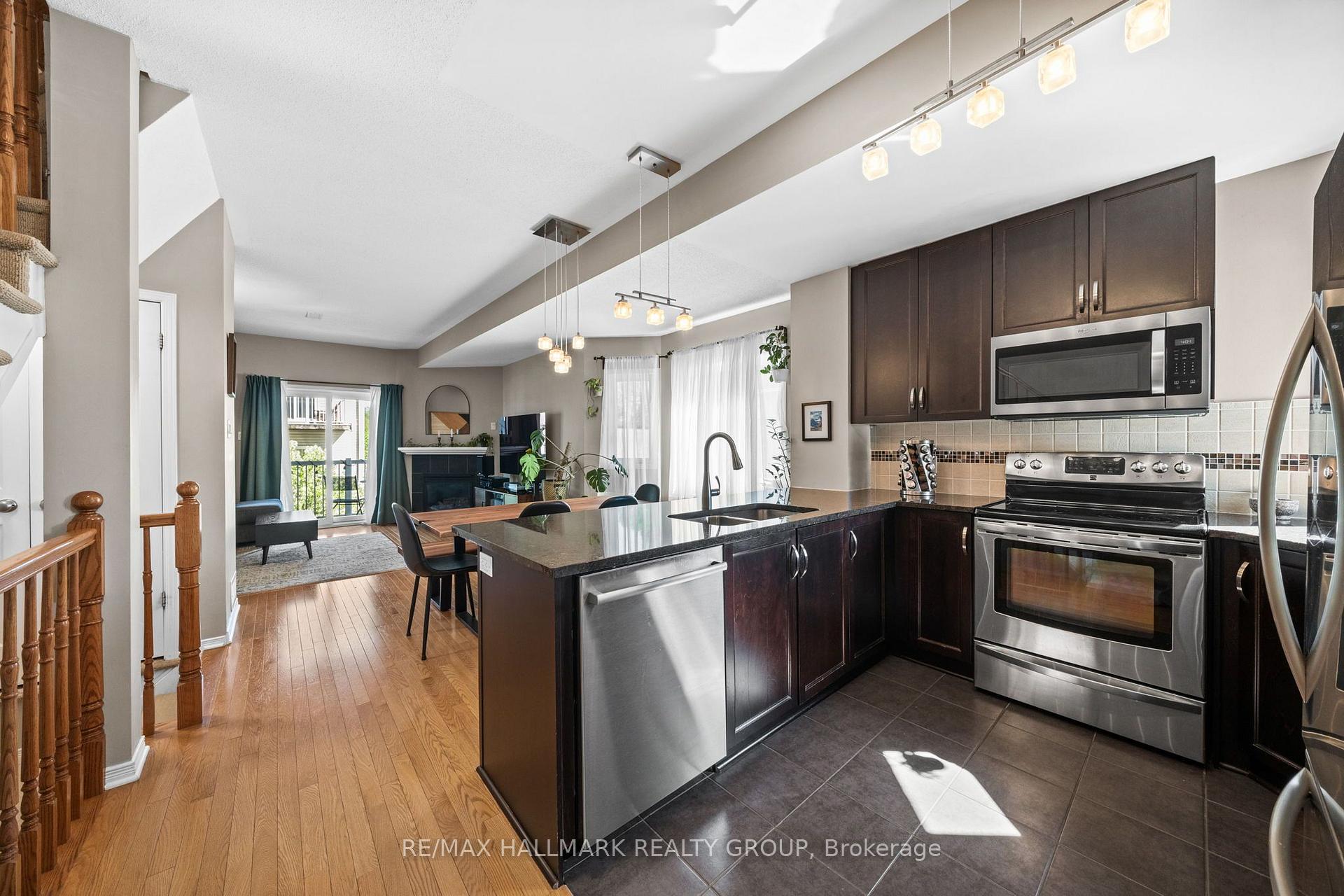 Photo 8 of Unit 343, 49 Jardin Private, Ottawa, Manor Park — HOMEH