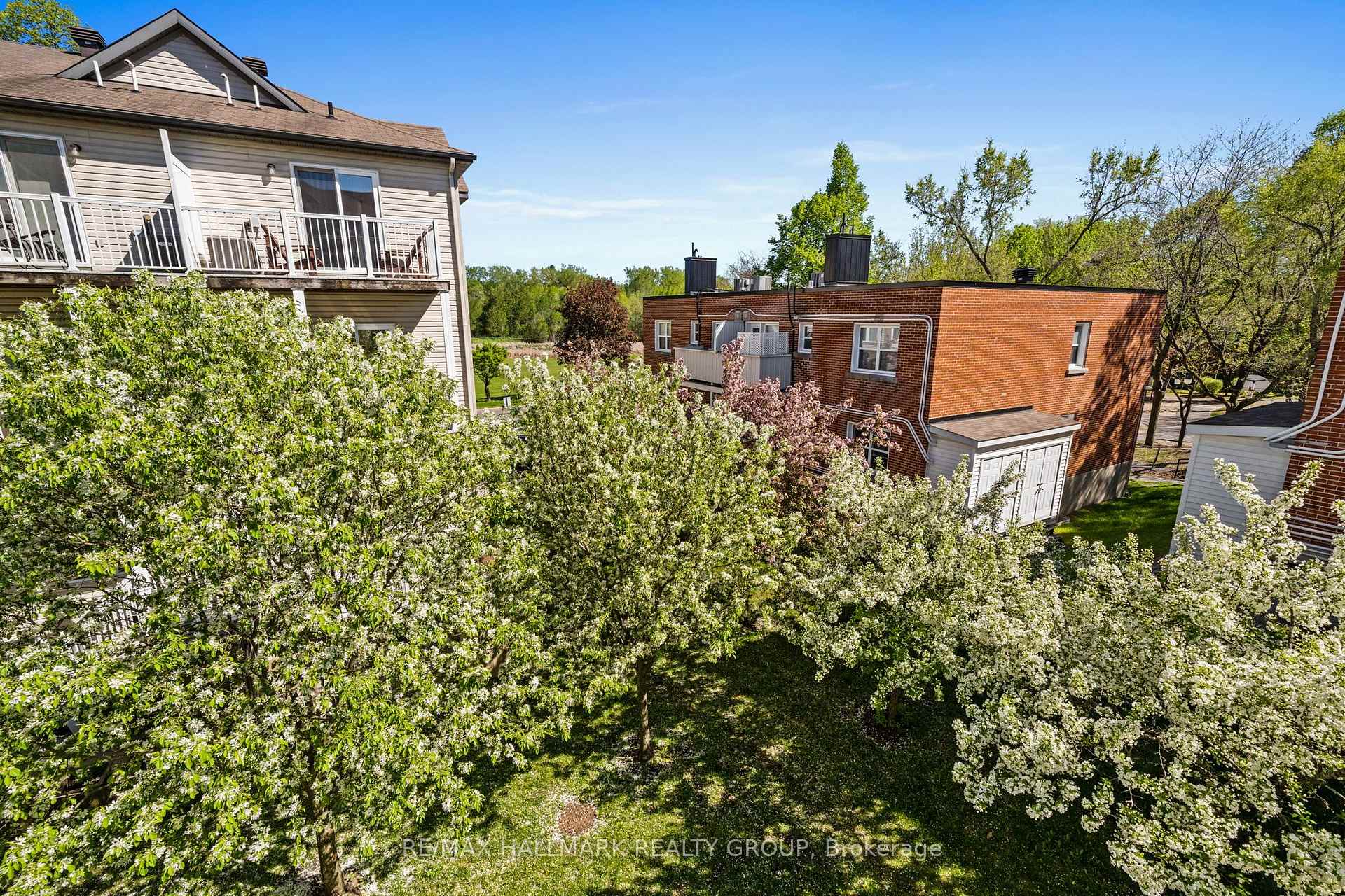 Photo 12 of Unit 343, 49 Jardin Private, Ottawa, Manor Park — HOMEH