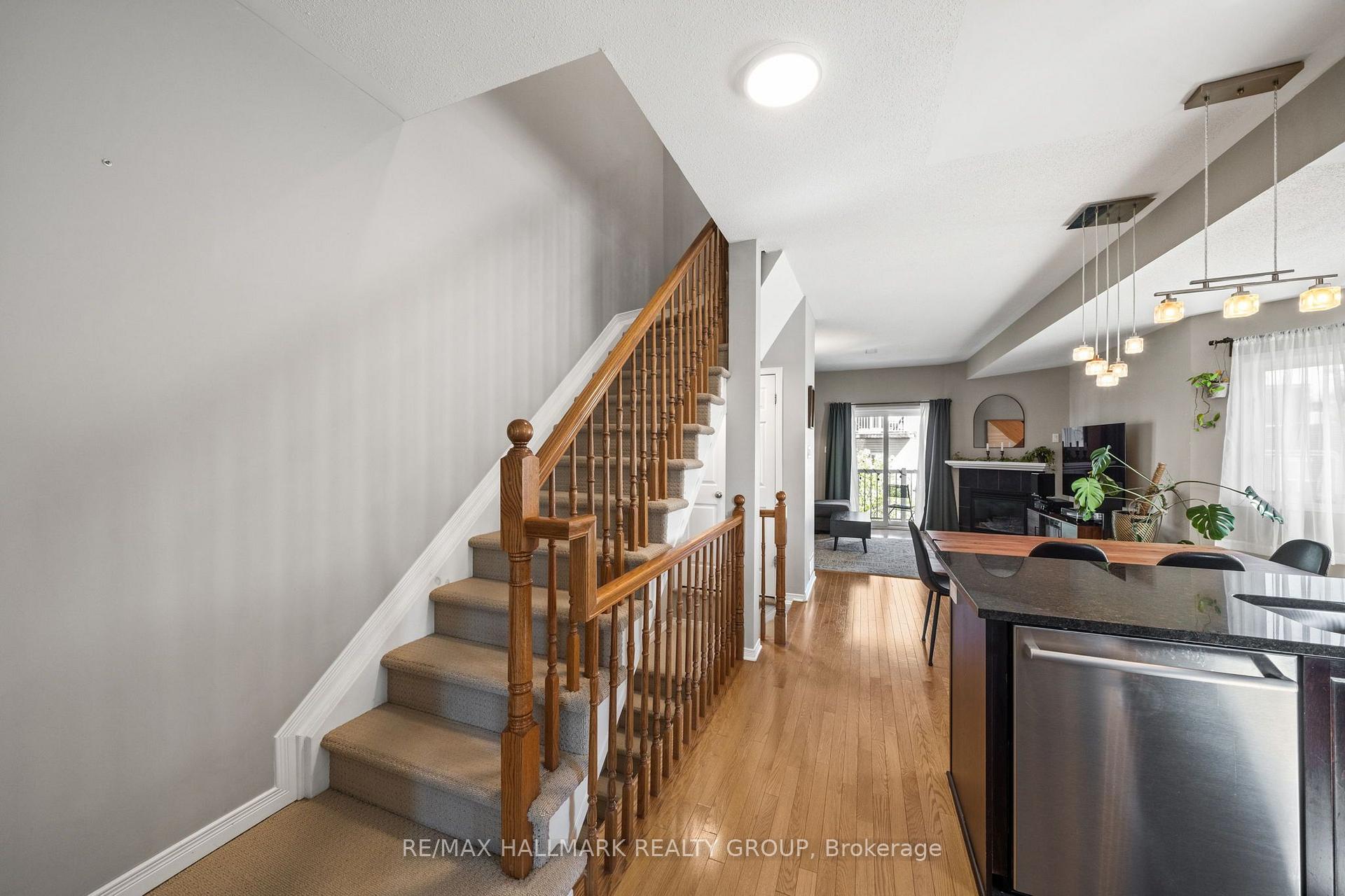 Photo 13 of Unit 343, 49 Jardin Private, Ottawa, Manor Park — HOMEH