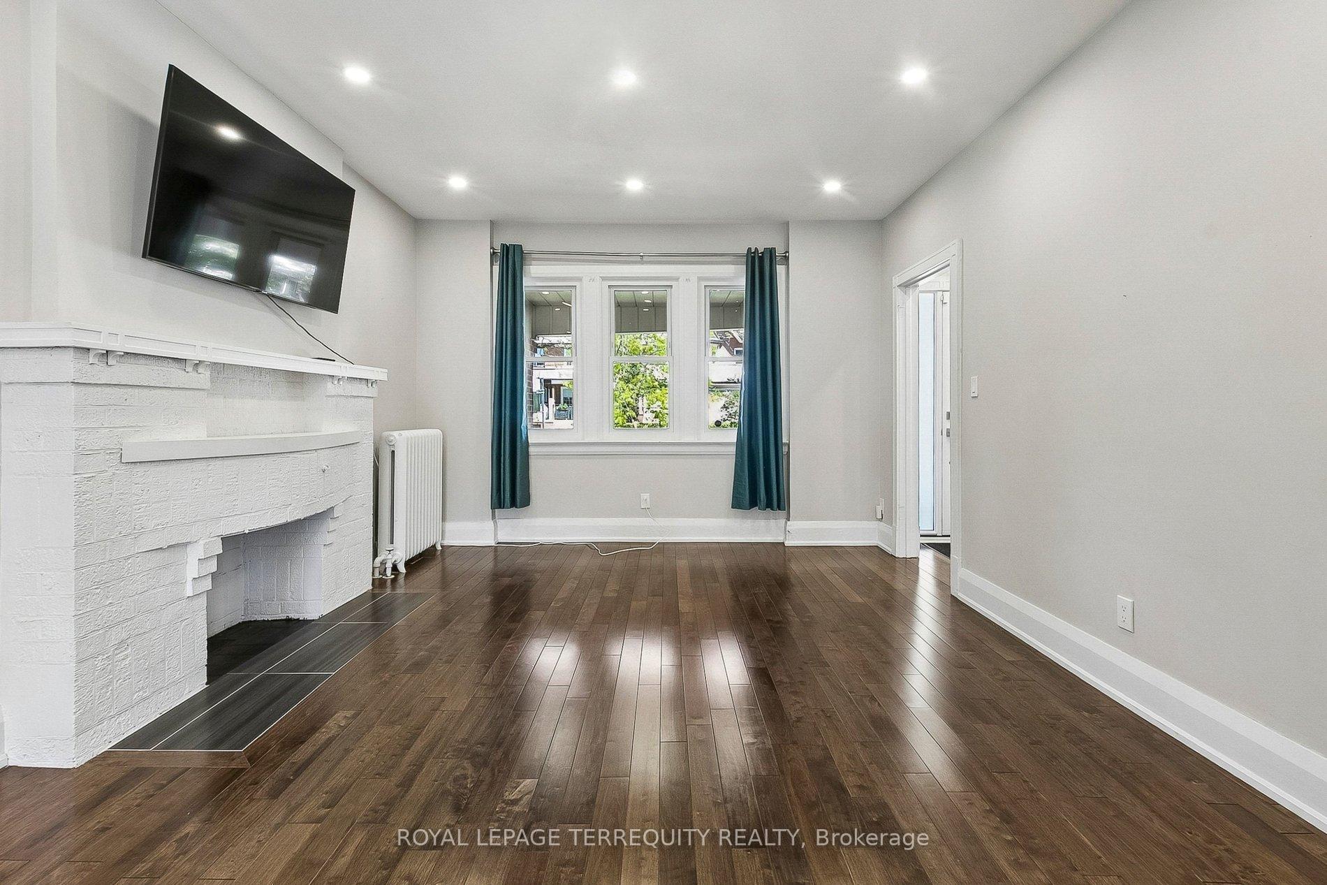 Photo 11 of 407 Annette Street, Toronto, Runnymede-Bloor West Village — HOMEH