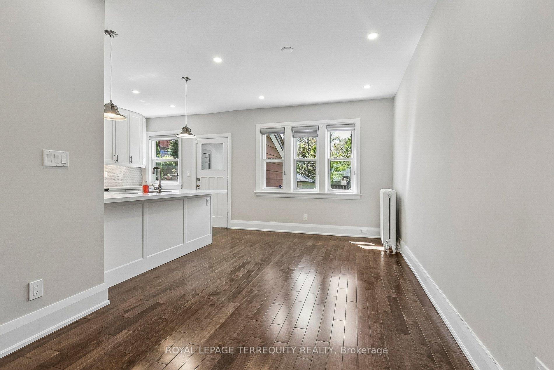 Photo 12 of 407 Annette Street, Toronto, Runnymede-Bloor West Village — HOMEH