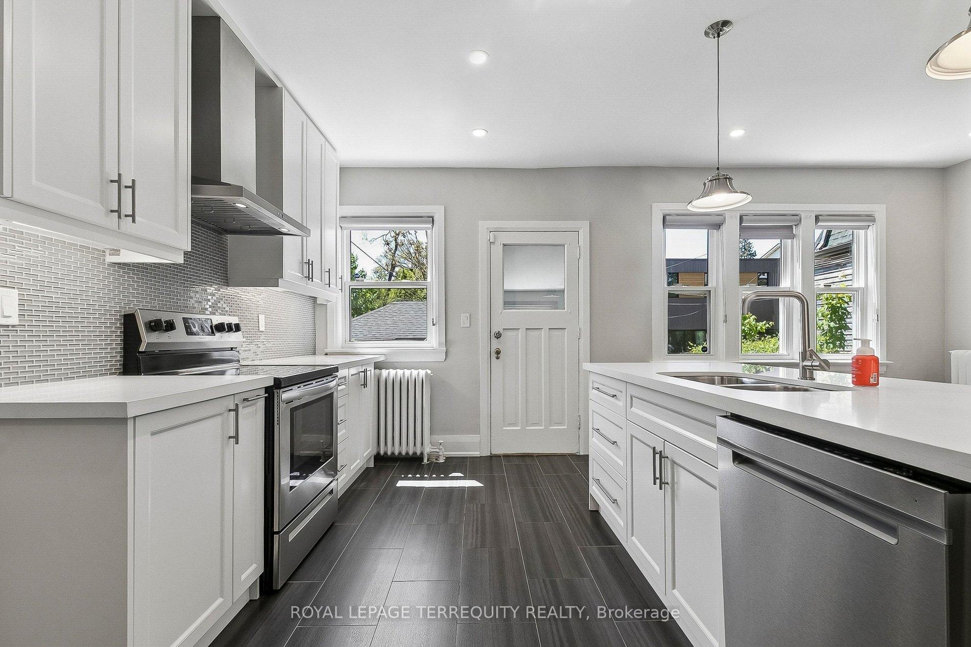 Photo 21 of 407 Annette Street, Toronto, Runnymede-Bloor West Village — HOMEH
